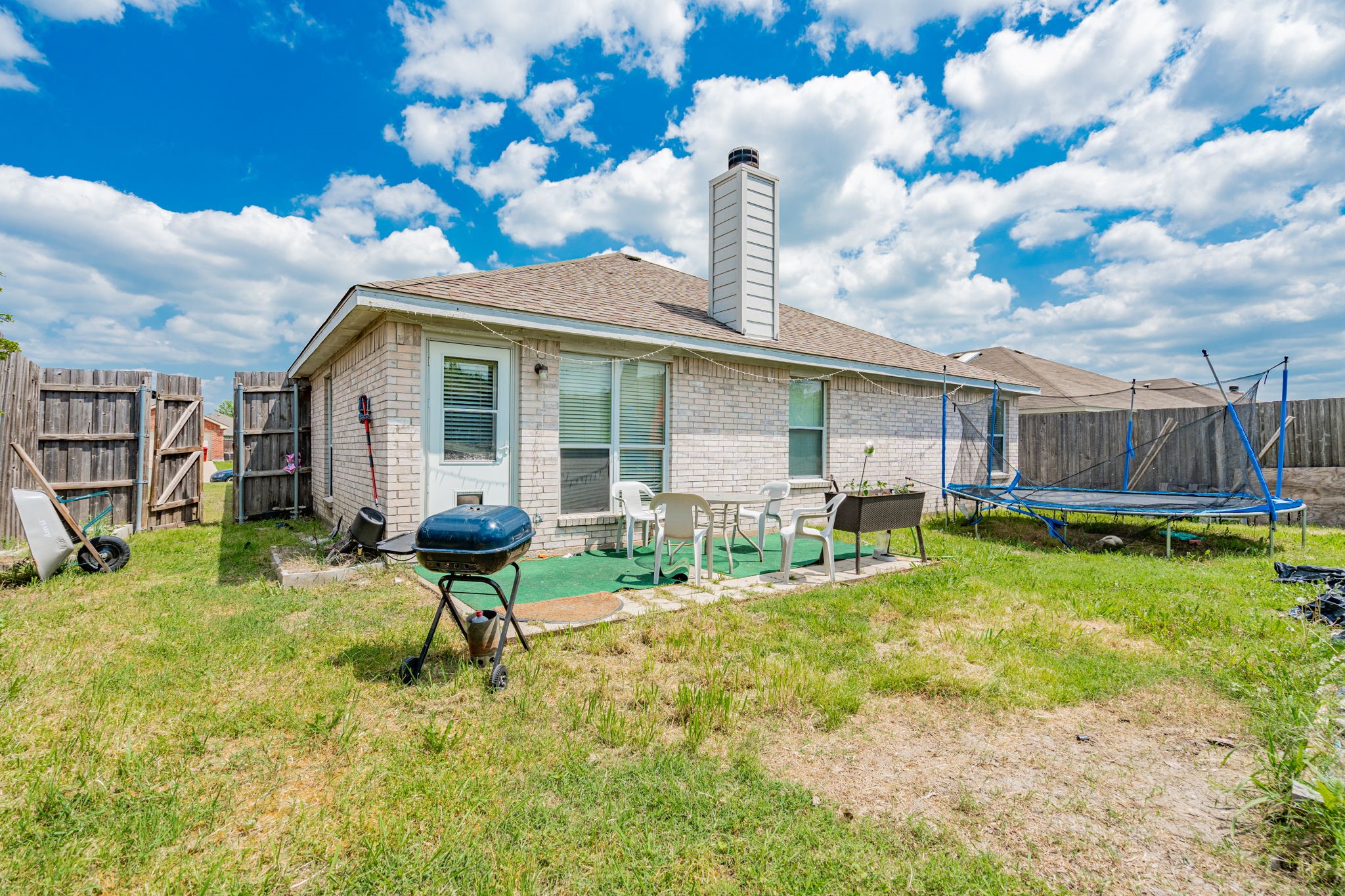 1609 Lesli Drive