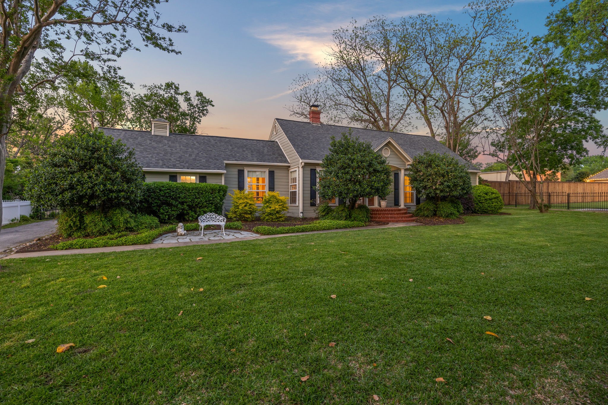 814 Griffith Avenue