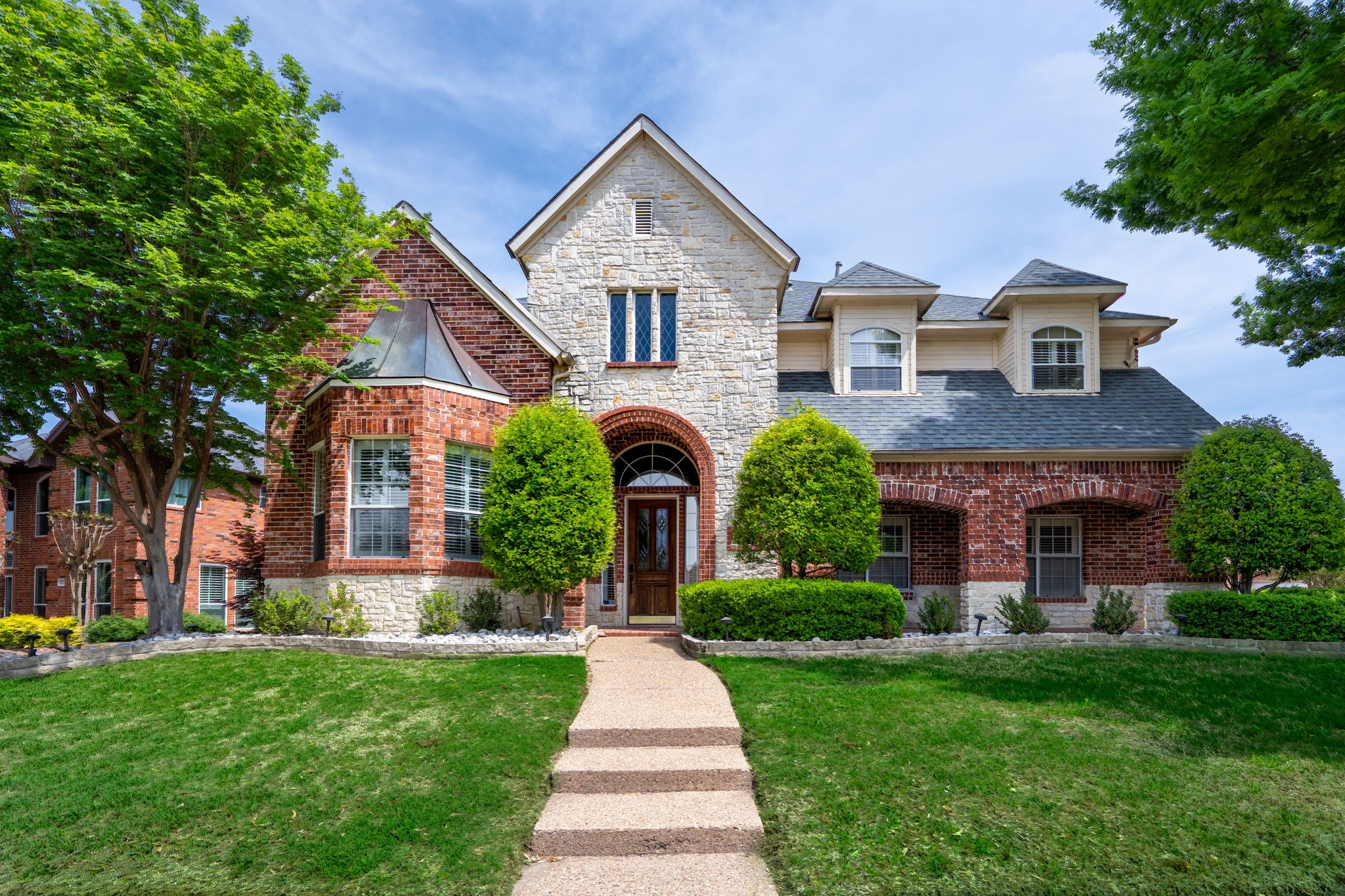1609 Willow Lane