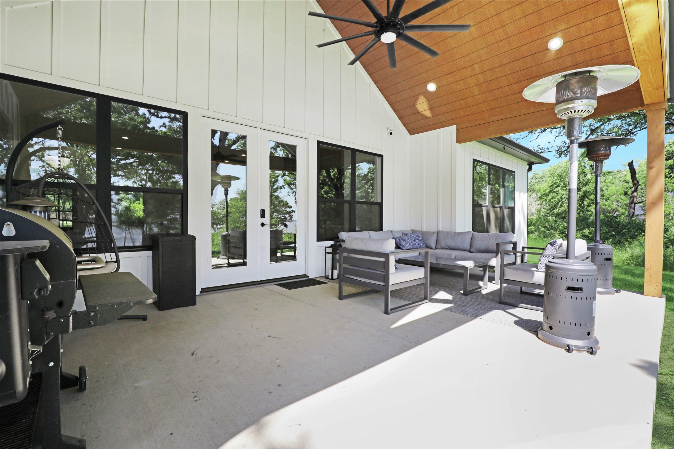 8919 Southern Shore Court