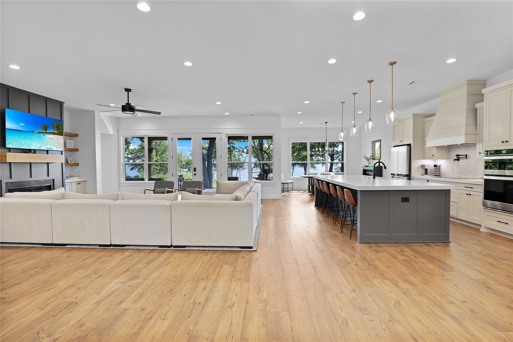 8919 Southern Shore Court