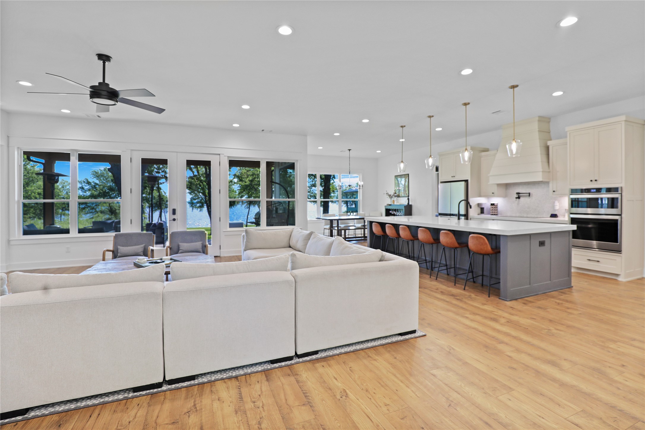 8919 Southern Shore Court