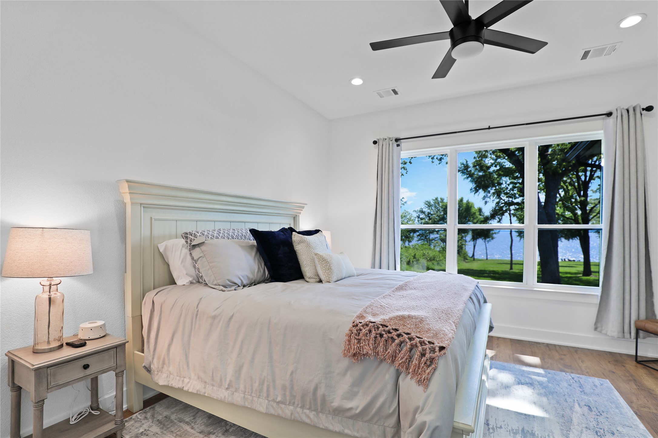 8919 Southern Shore Court