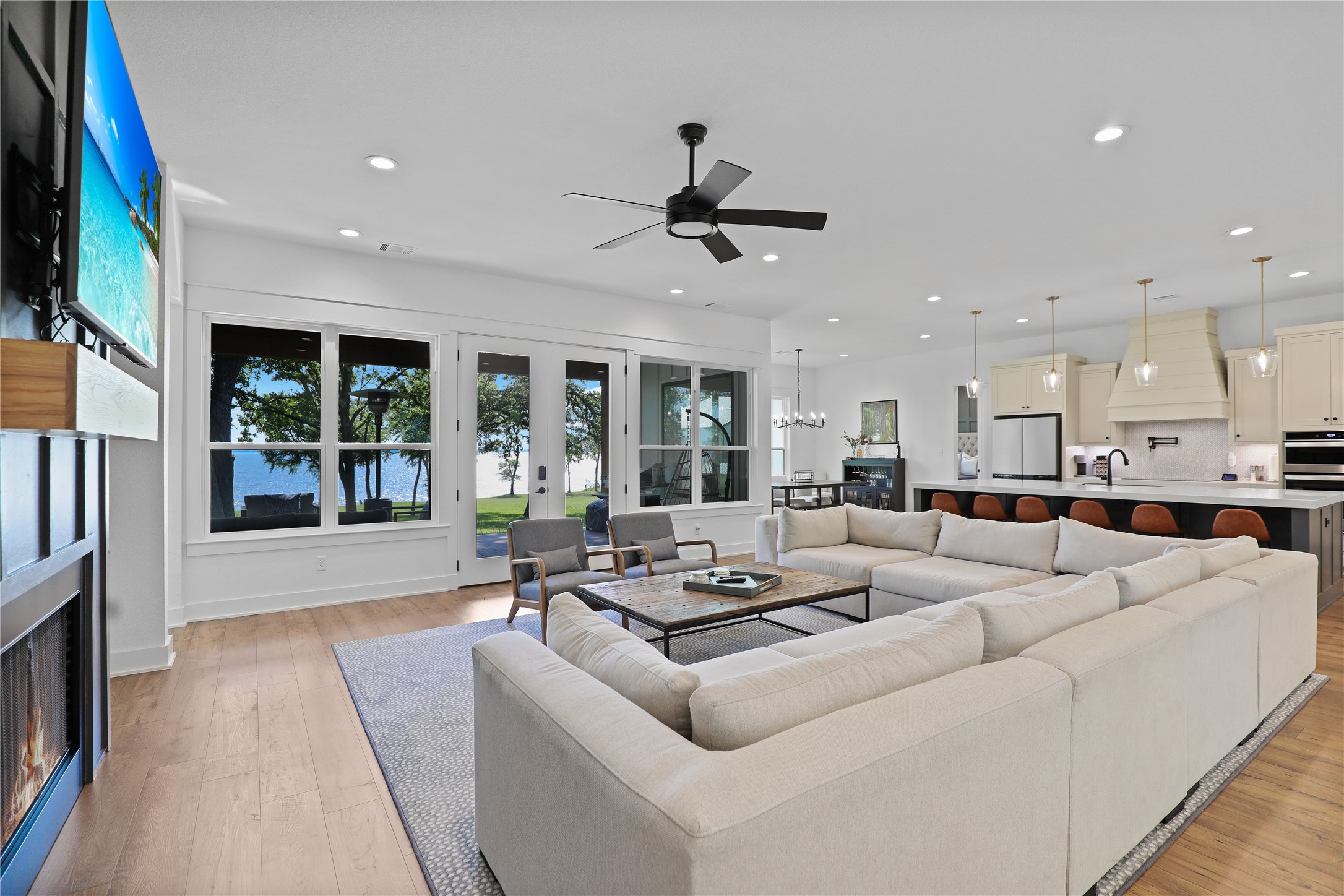 8919 Southern Shore Court