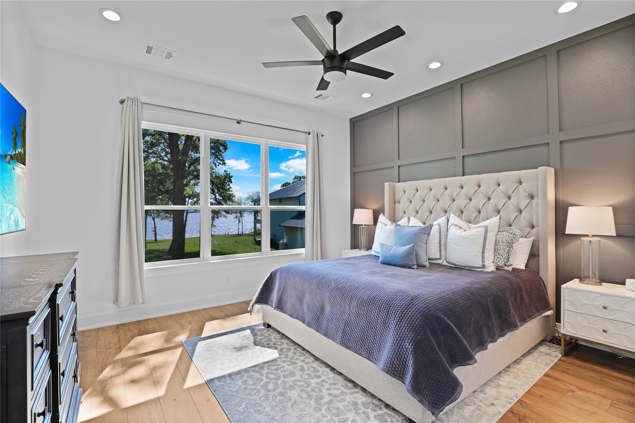 8919 Southern Shore Court