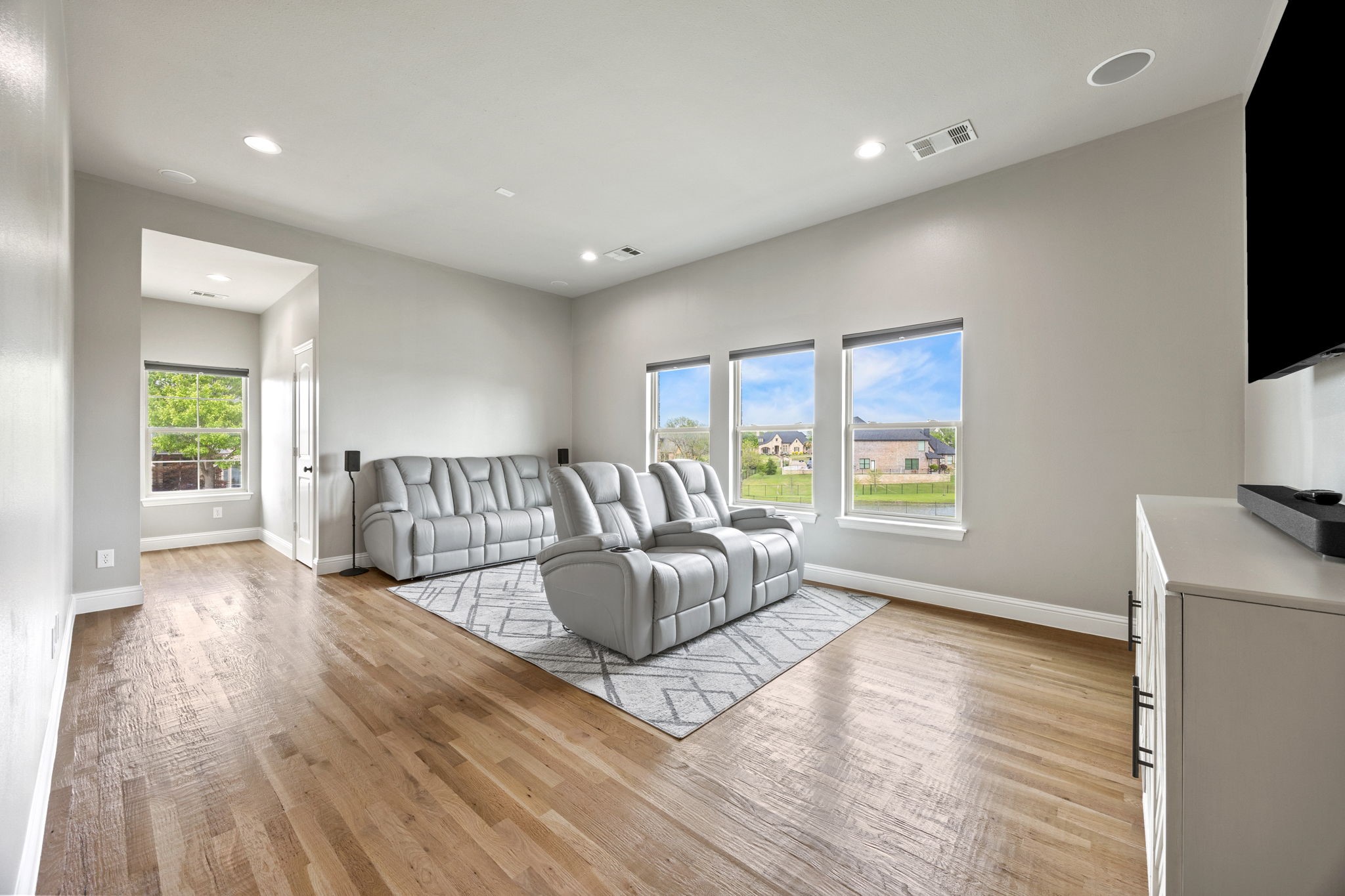 147 Stoneleigh Drive