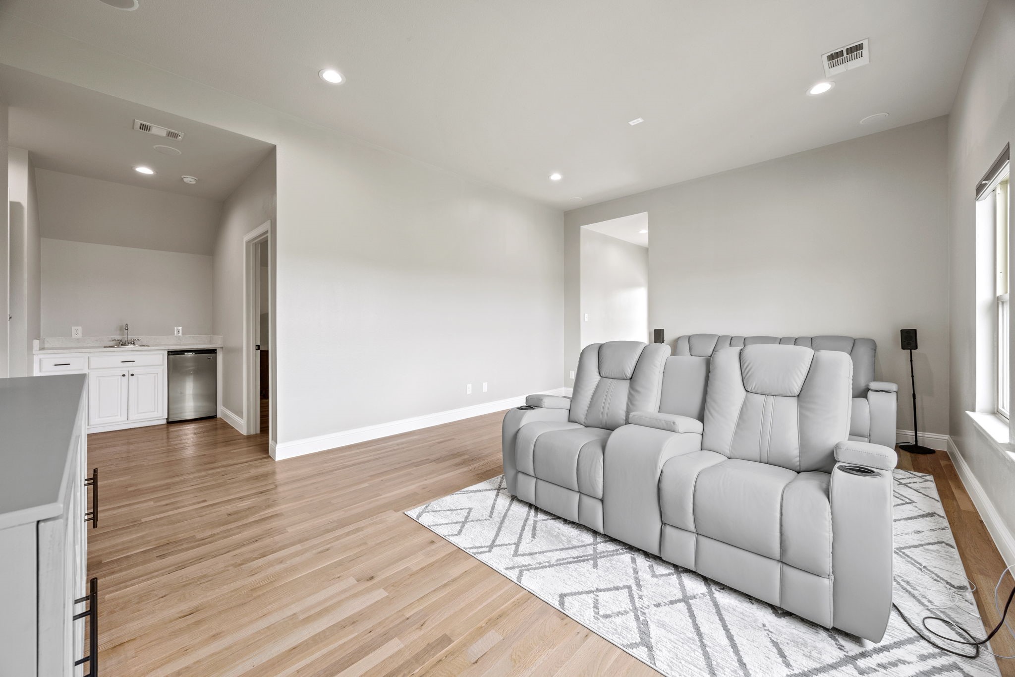 147 Stoneleigh Drive