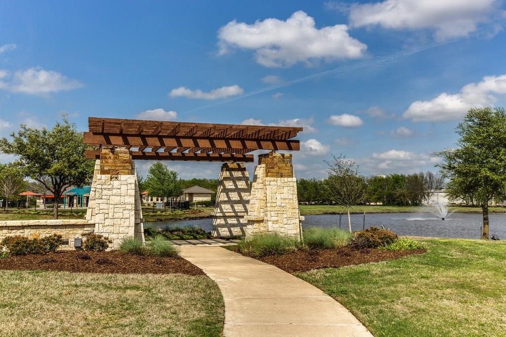 408 Sugarberry Lane