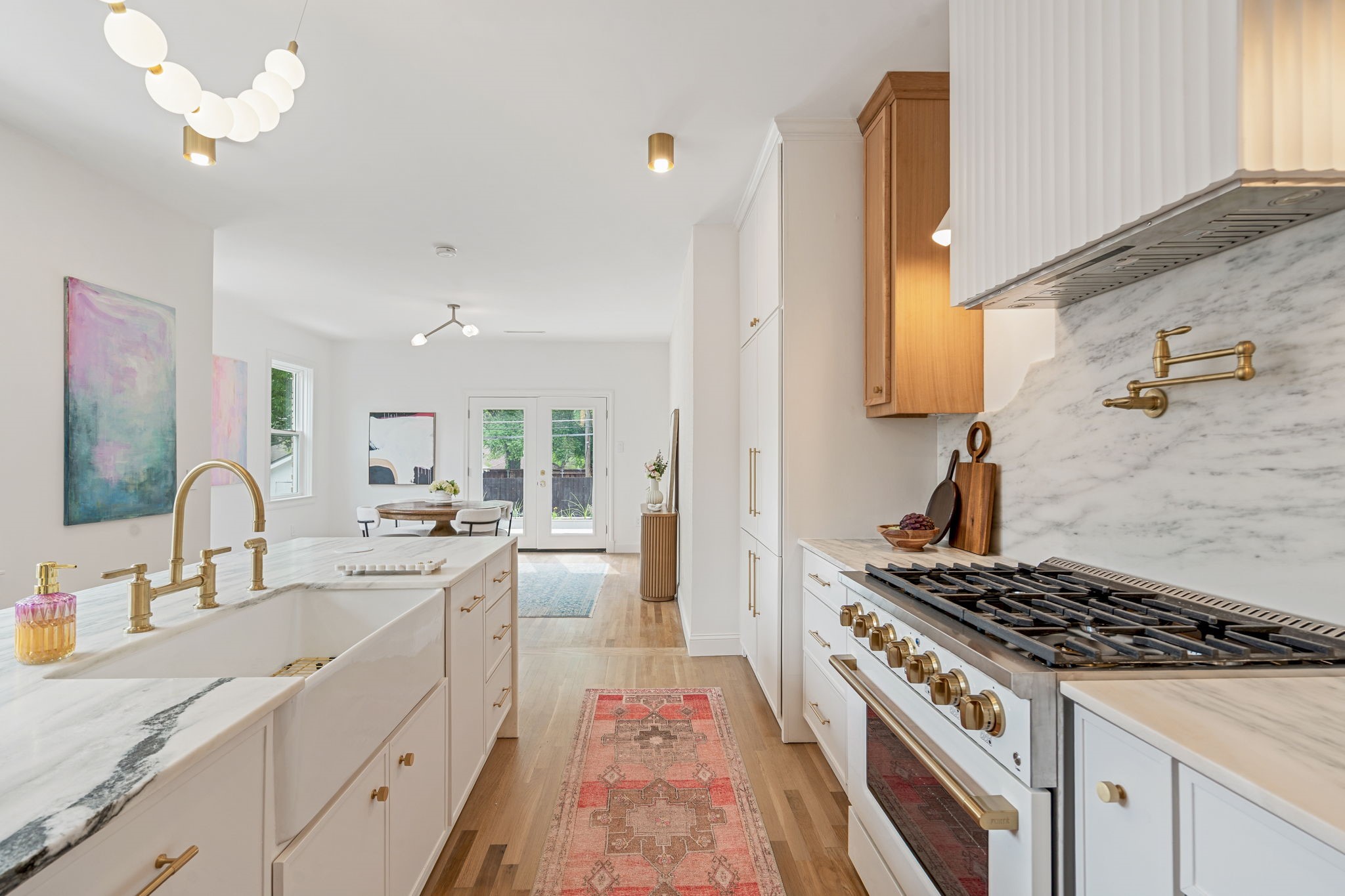 6926 Lindsley Avenue