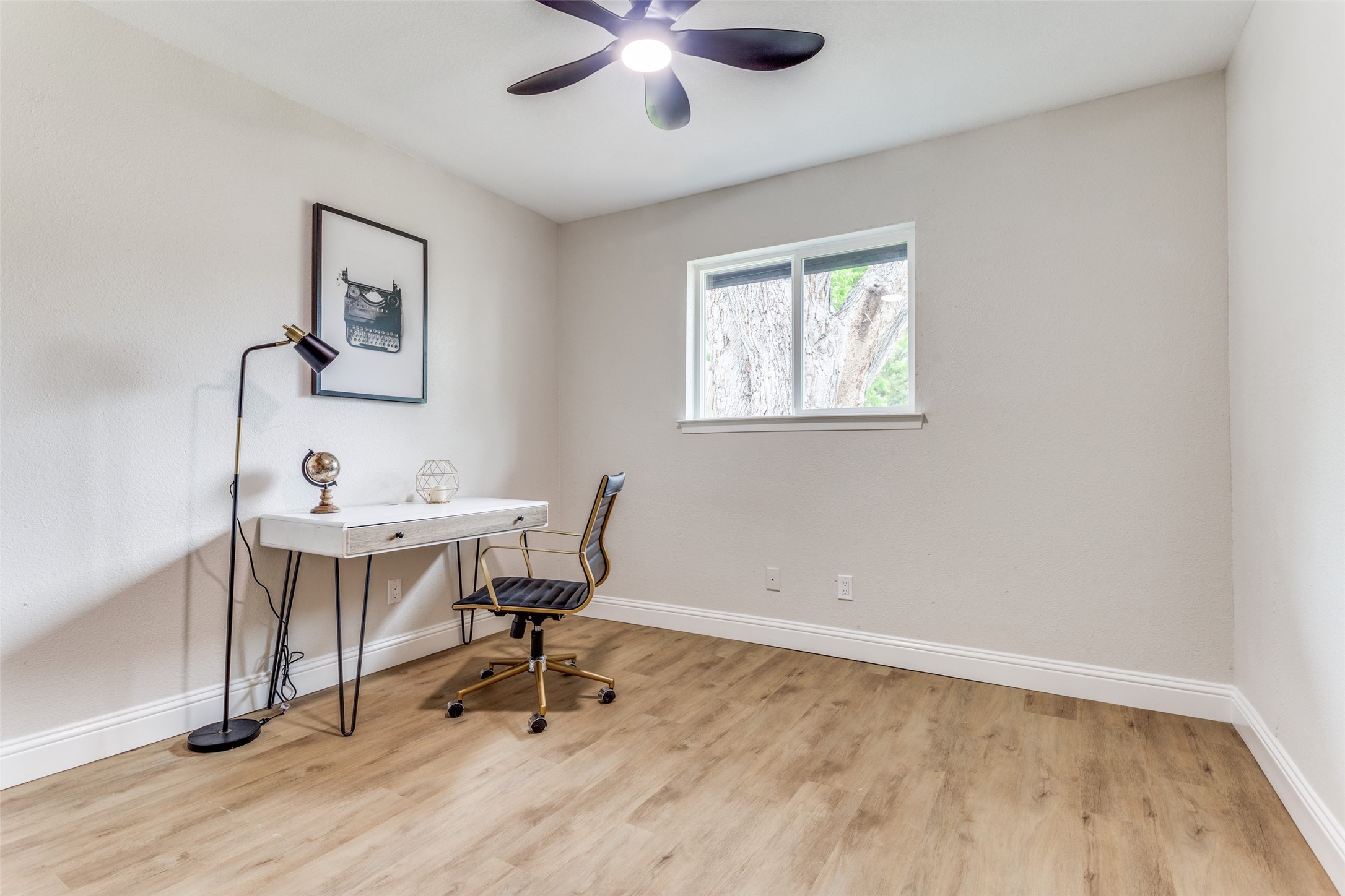 533 Oxford Park