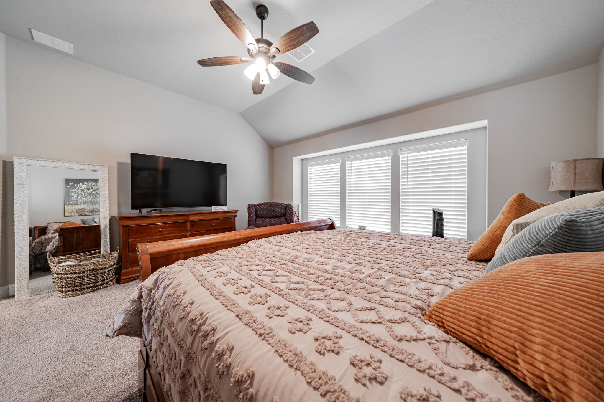 565 Willow Lane