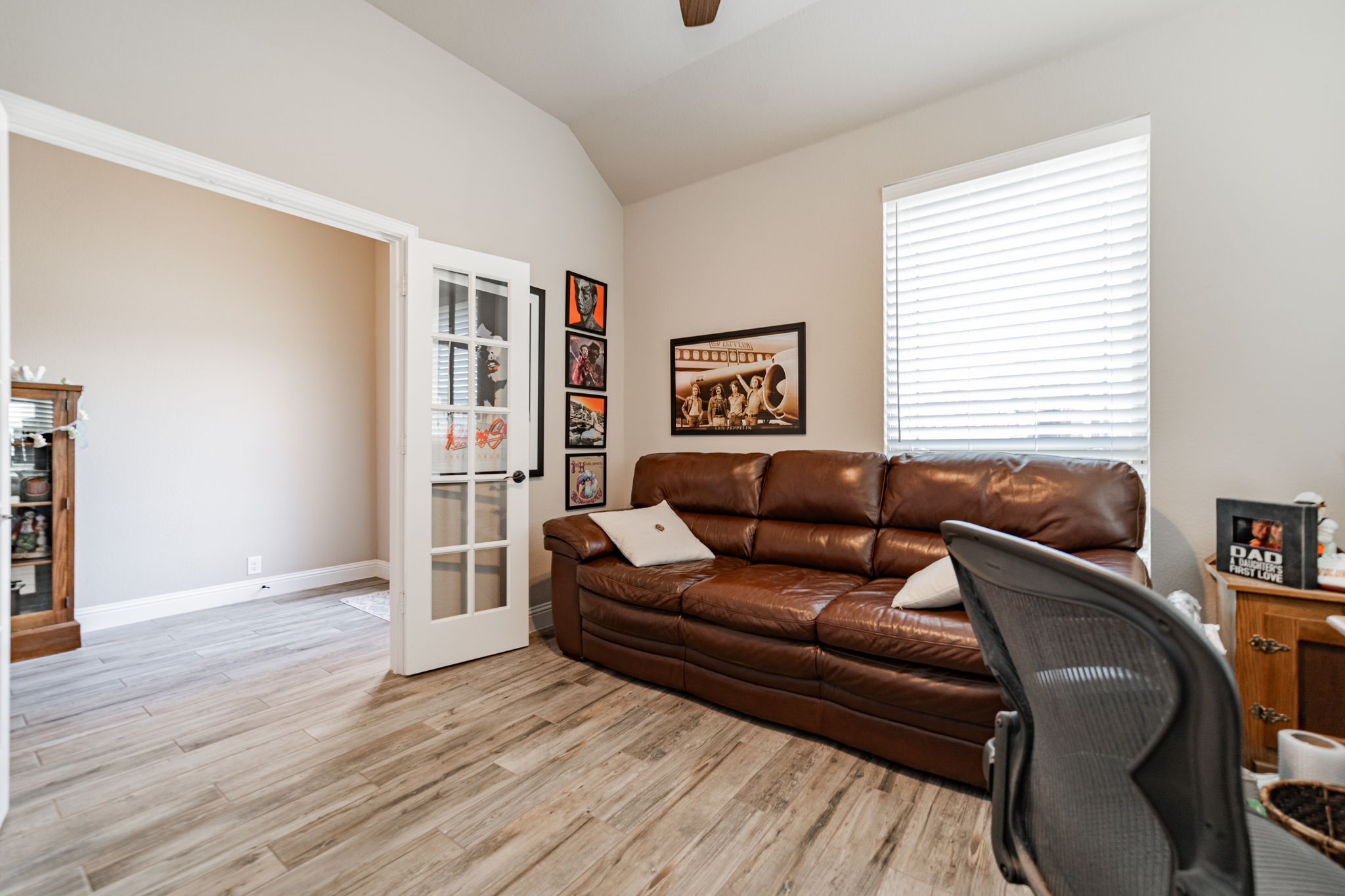 565 Willow Lane