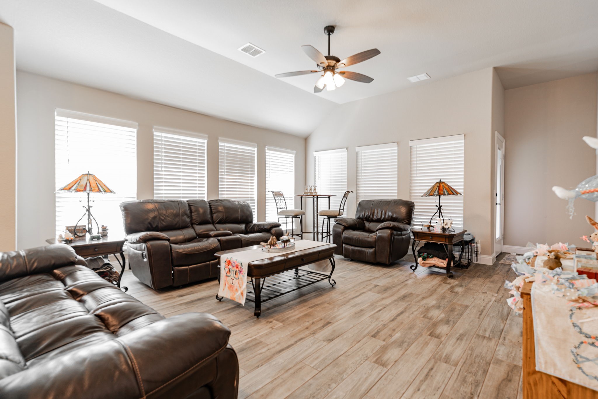 565 Willow Lane