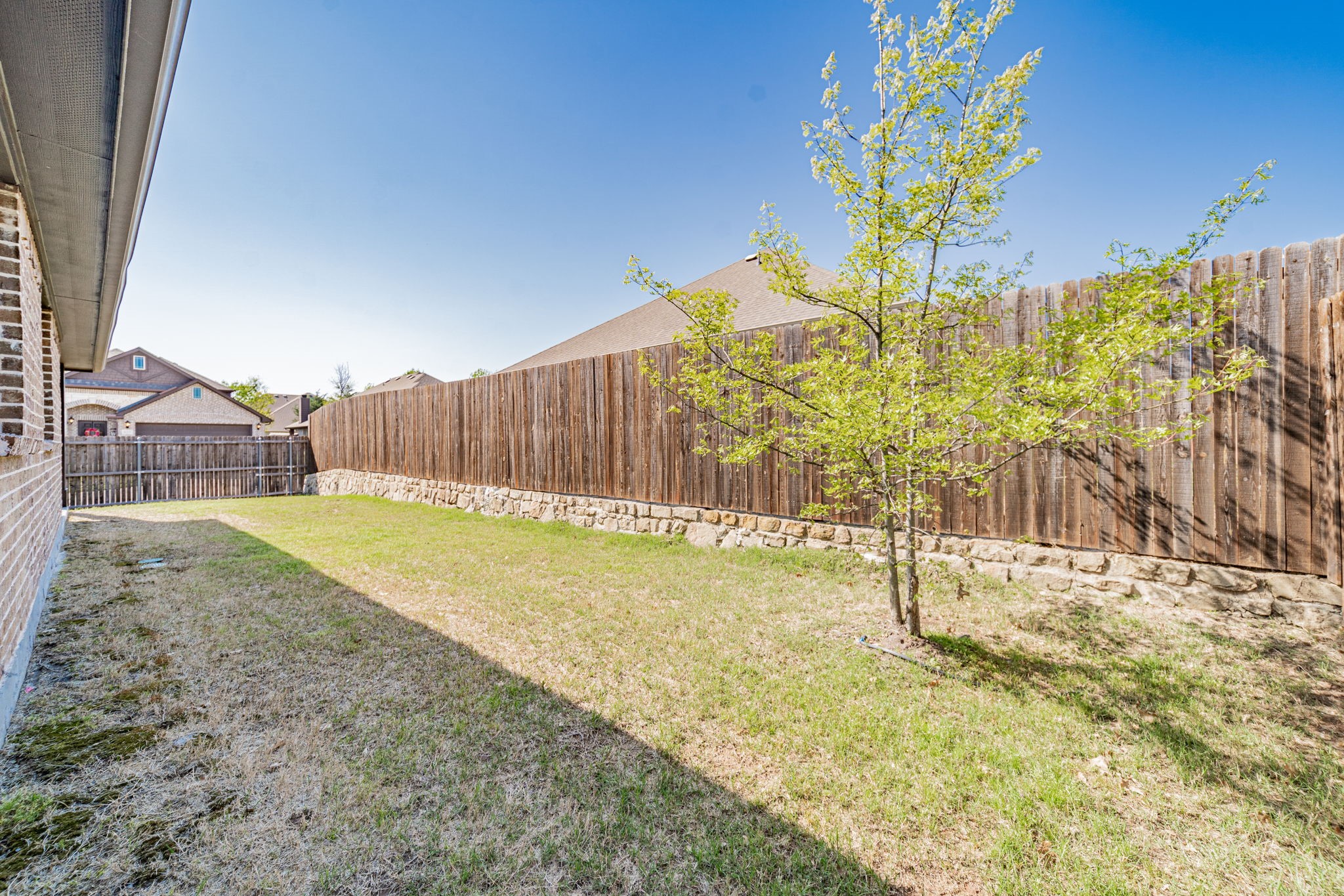 565 Willow Lane