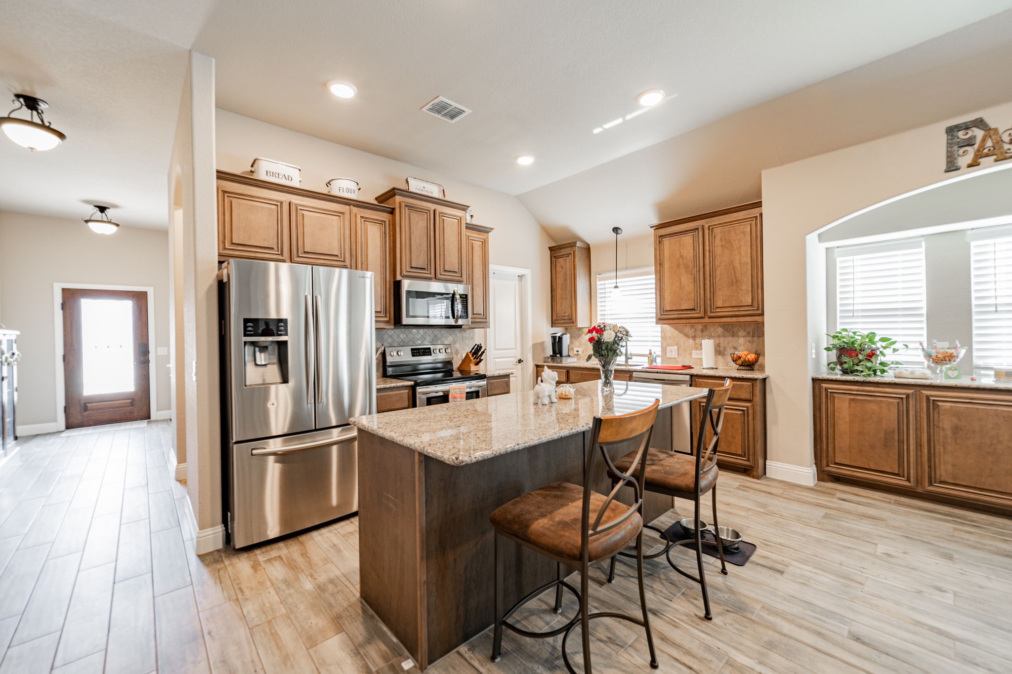 565 Willow Lane
