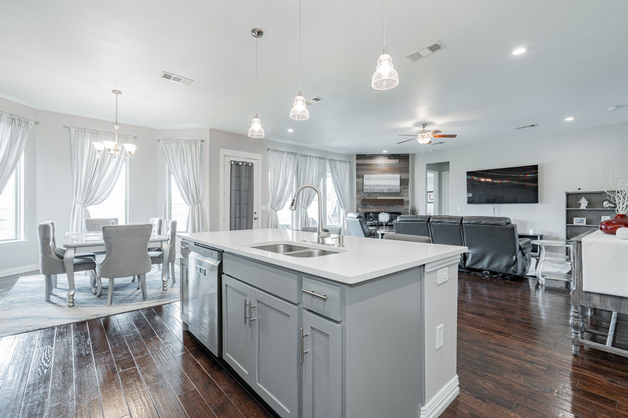 1805 Jupiter Lane