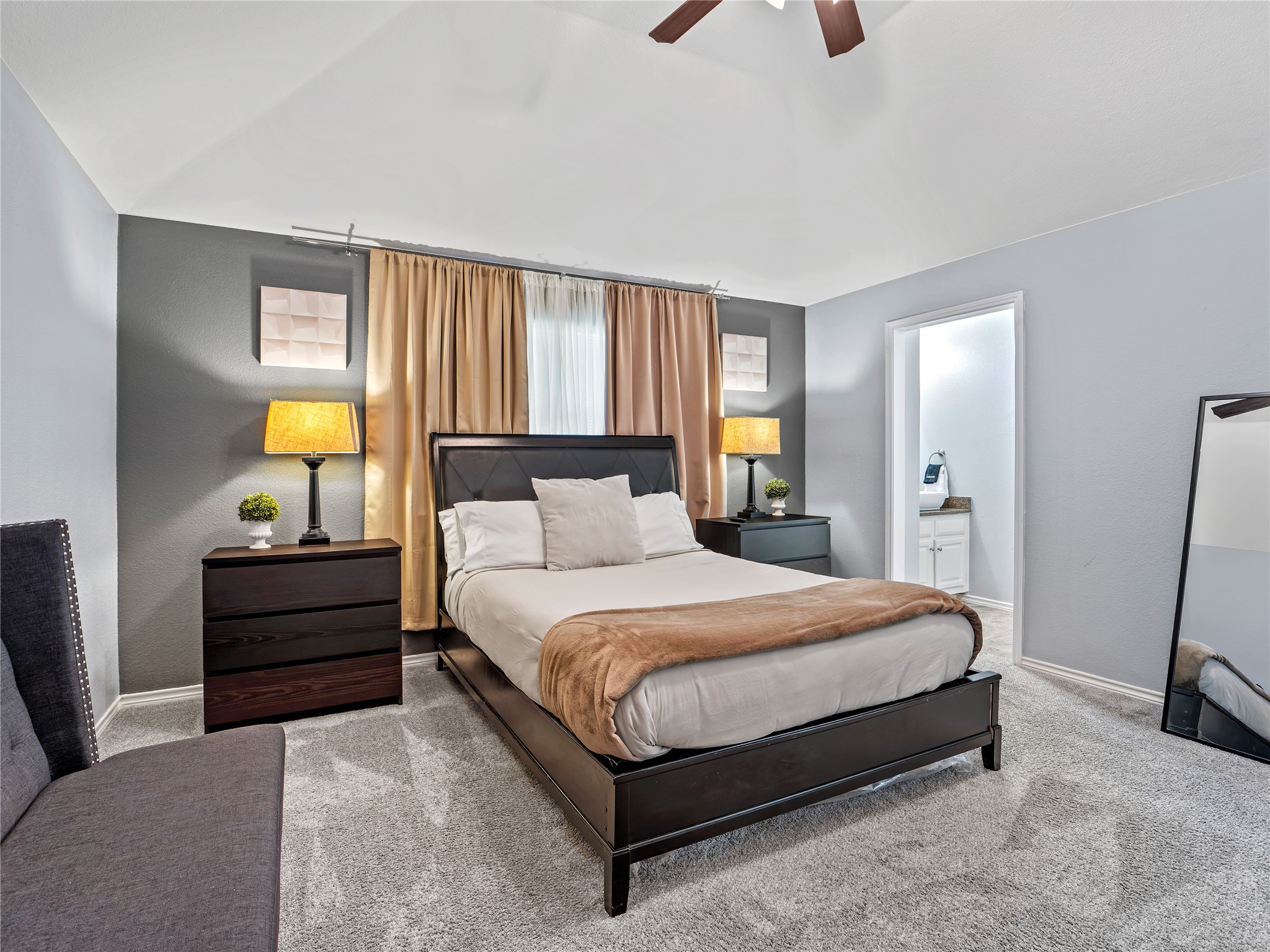 1720 Shadow Creek
