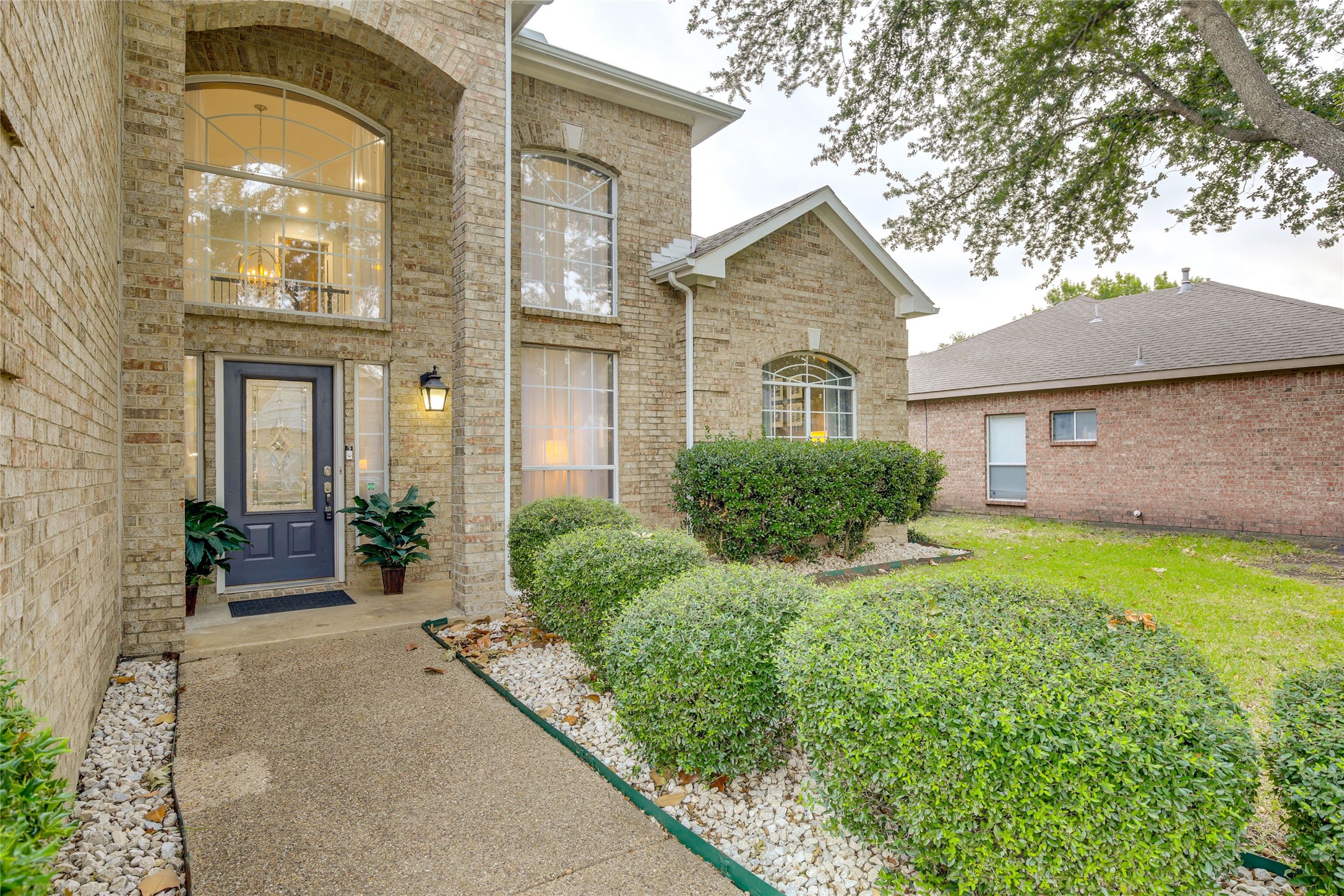 1720 Shadow Creek