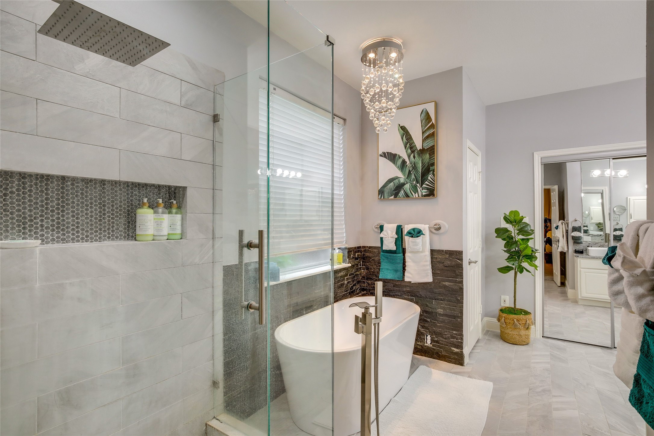 1720 Shadow Creek