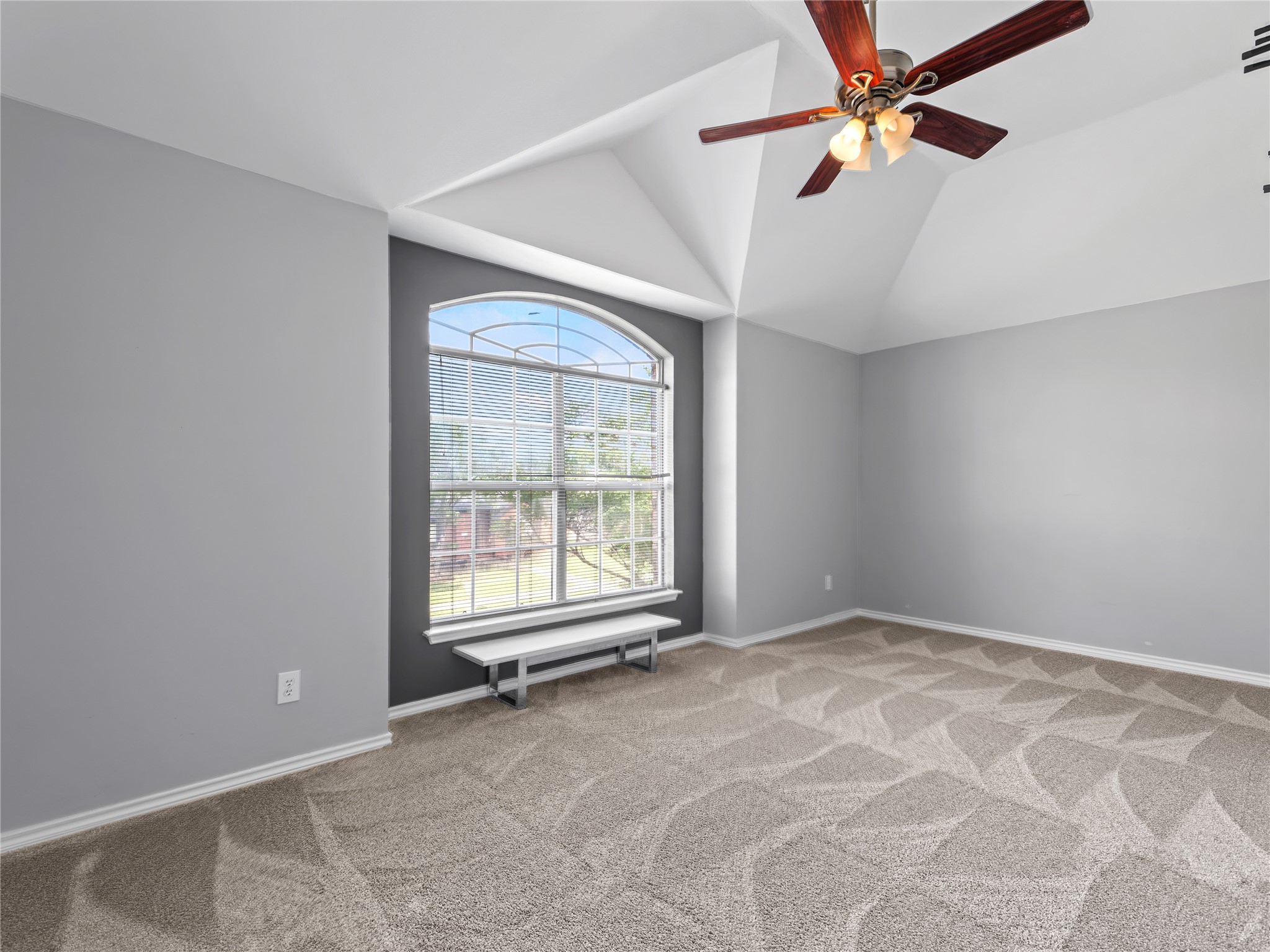 1720 Shadow Creek