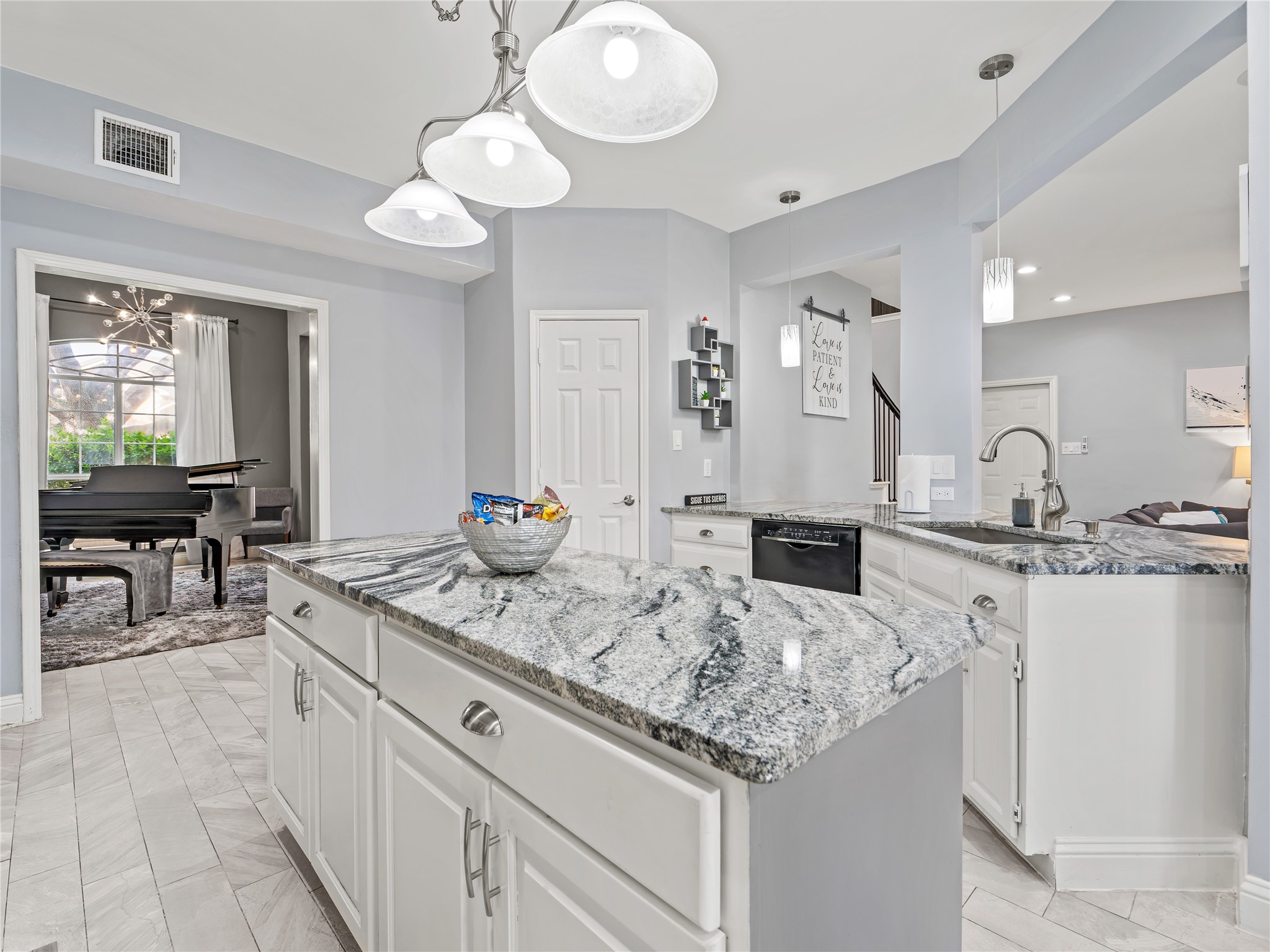 1720 Shadow Creek