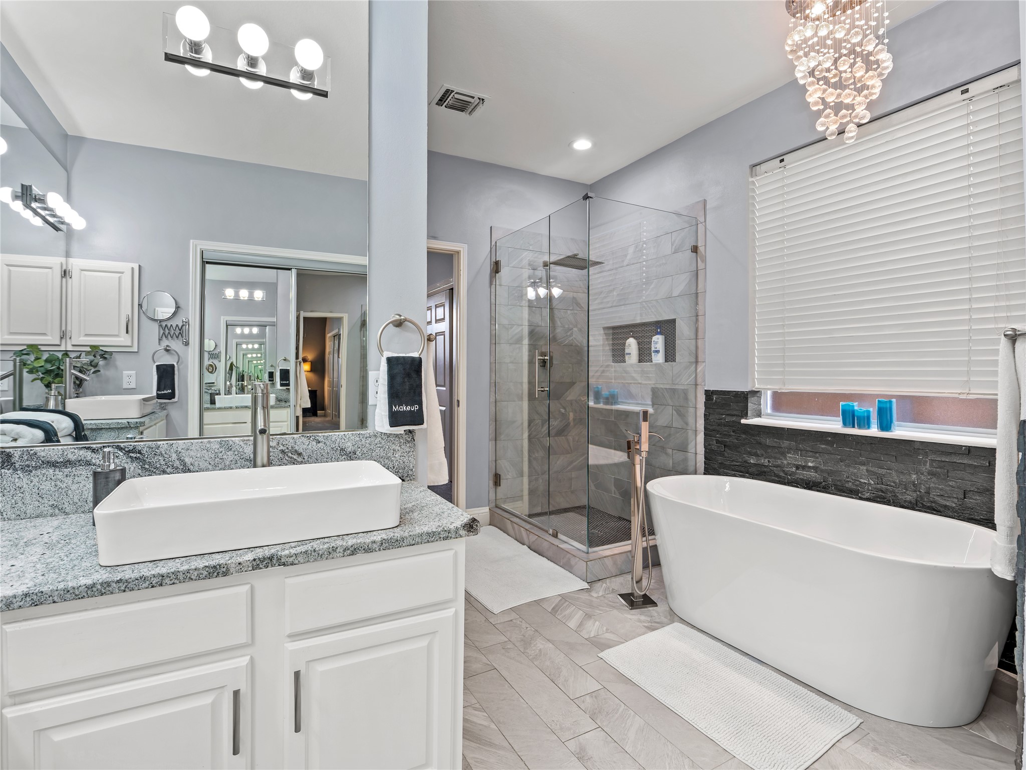 1720 Shadow Creek