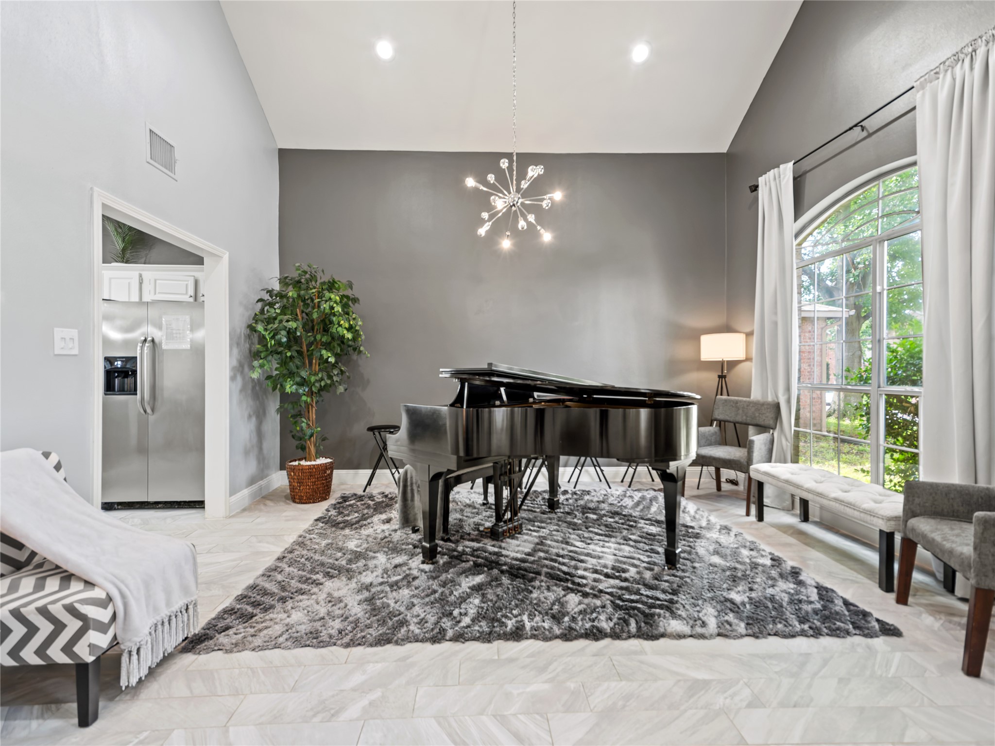 1720 Shadow Creek