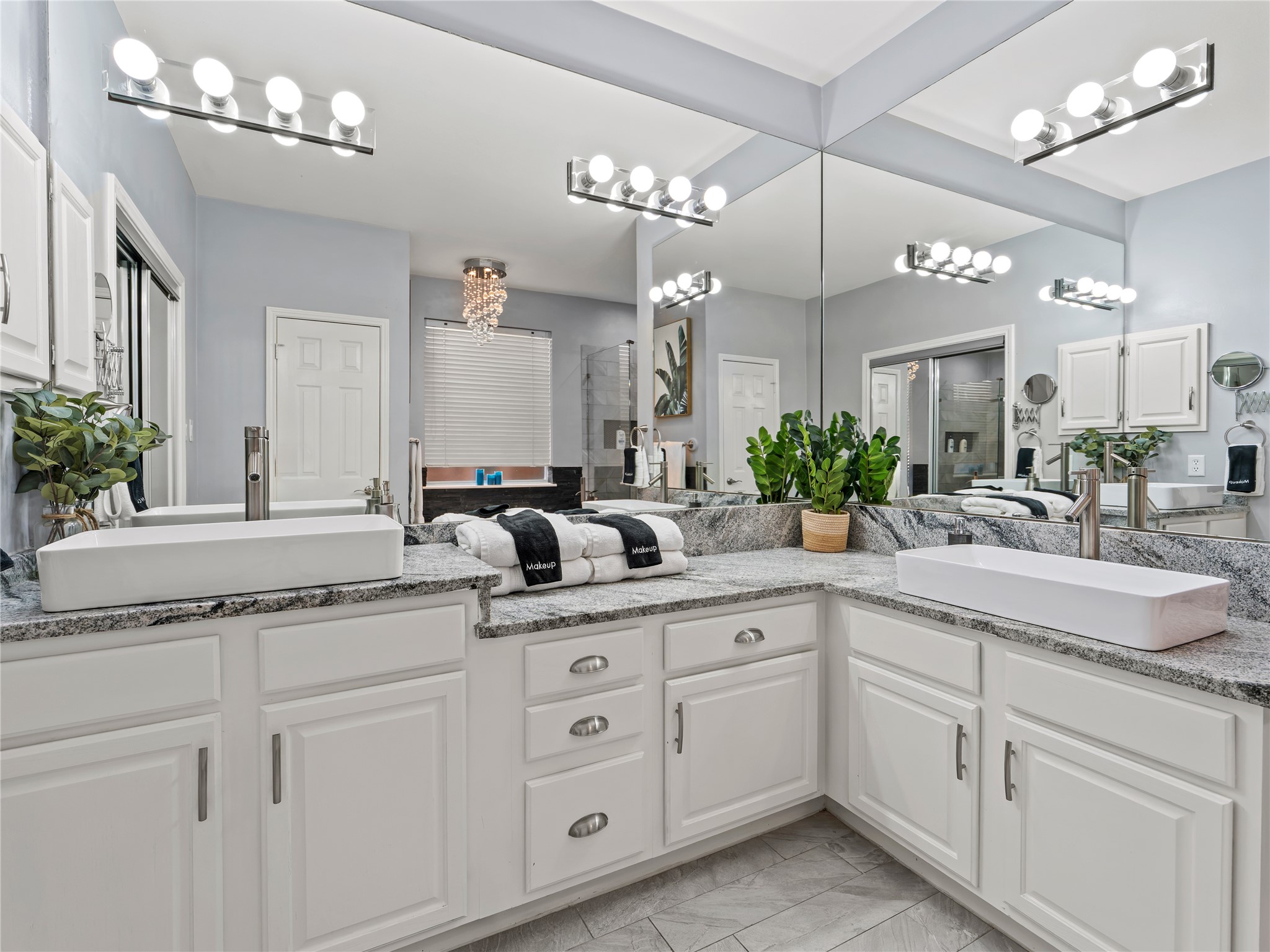 1720 Shadow Creek