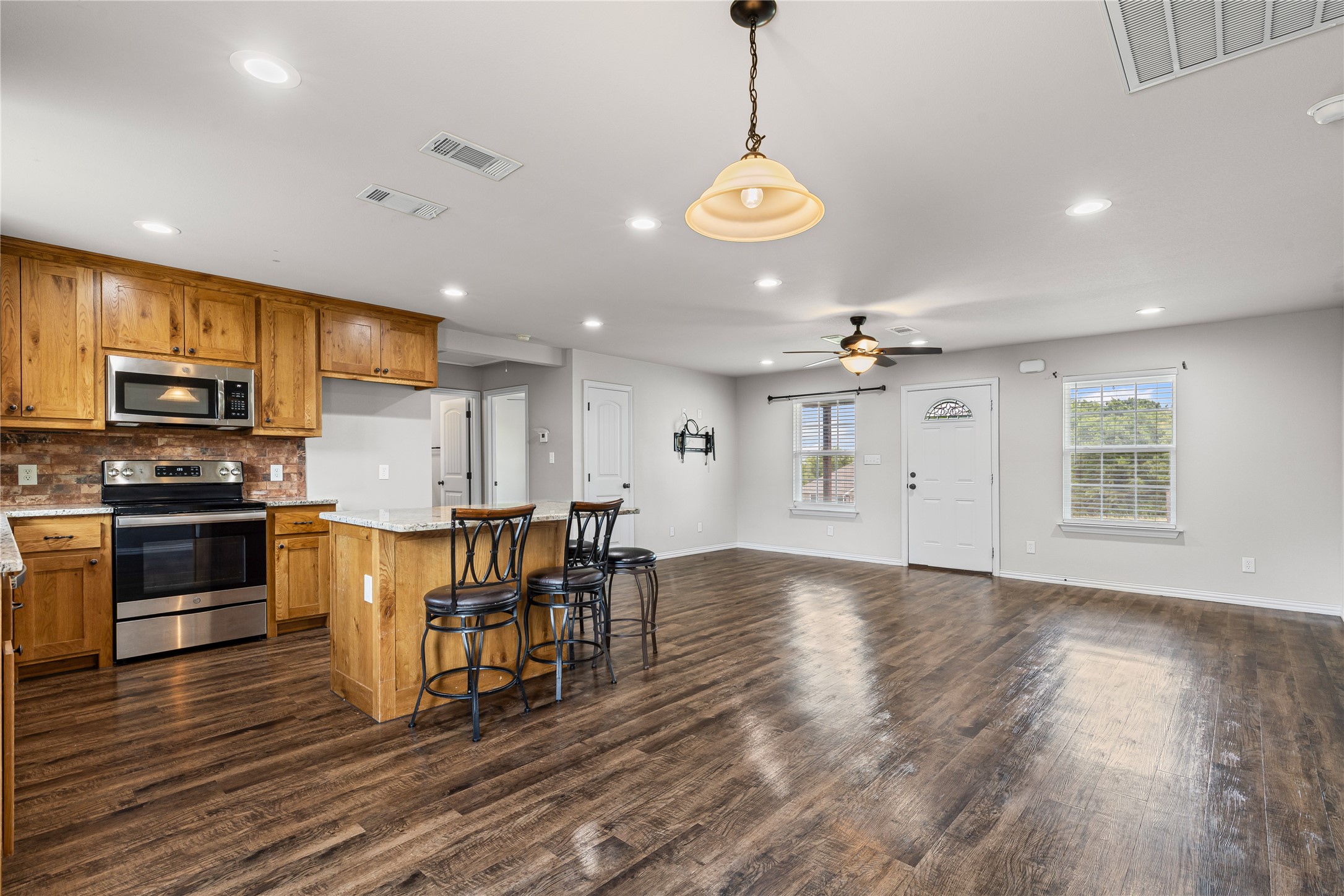 125 TnT Court