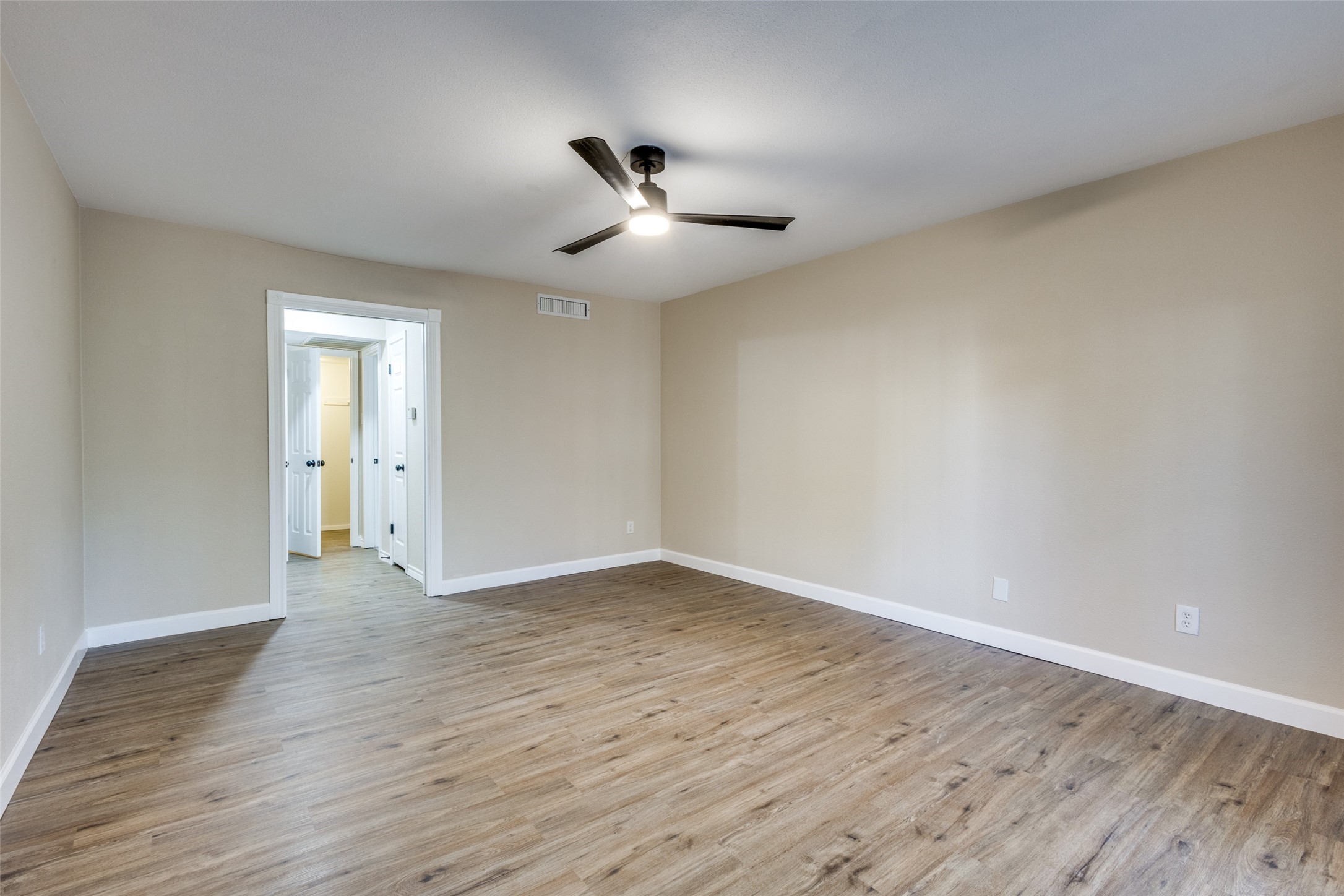 2967 Country Place Circle