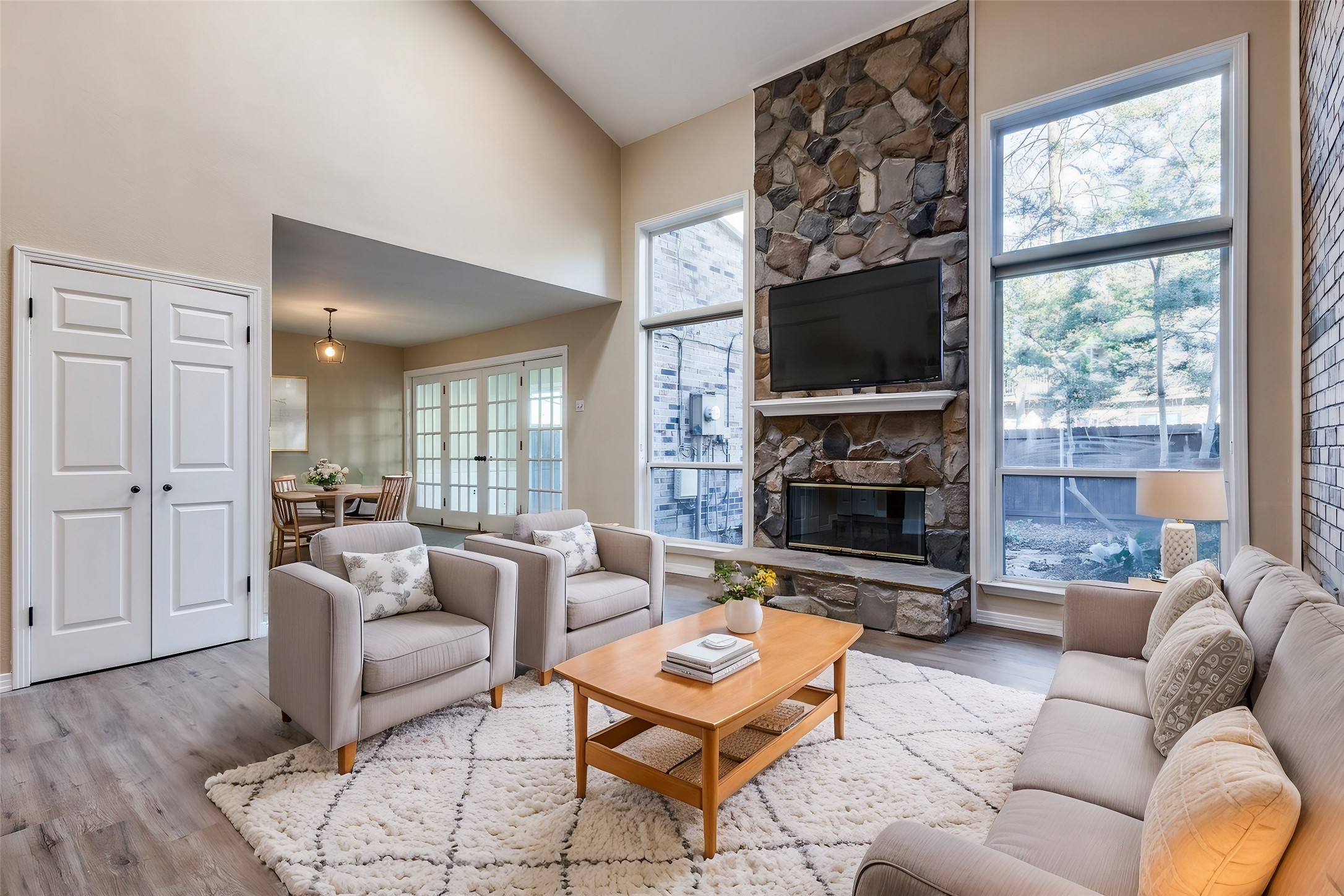 2967 Country Place Circle