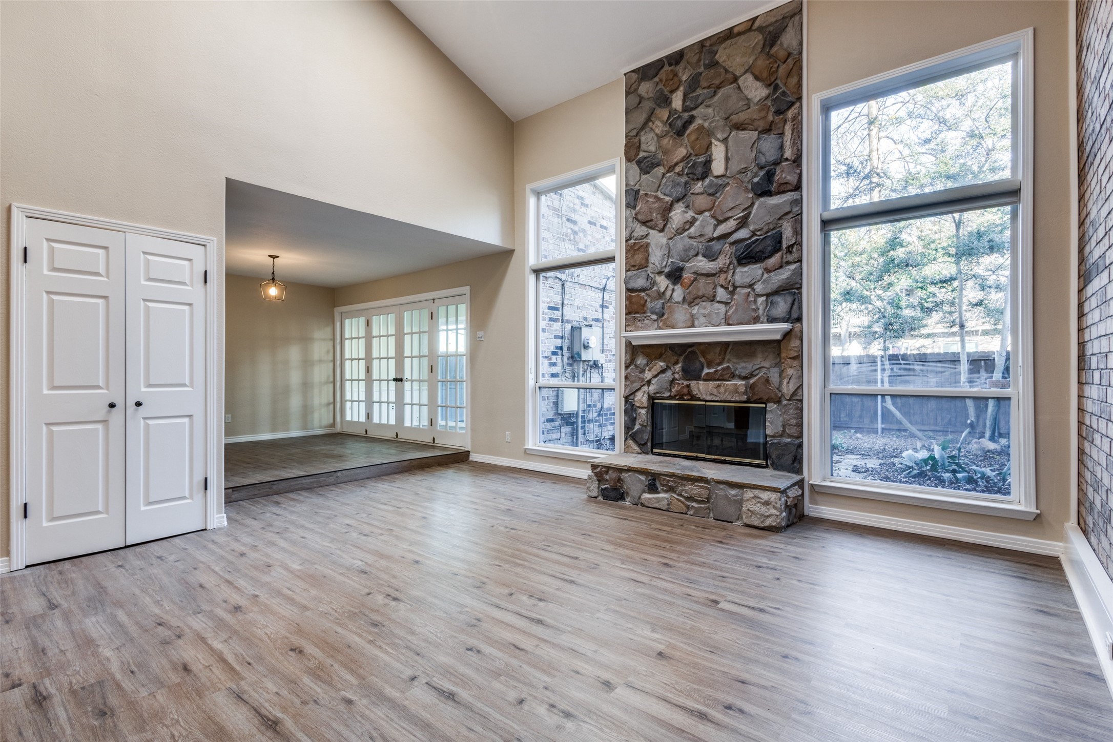 2967 Country Place Circle