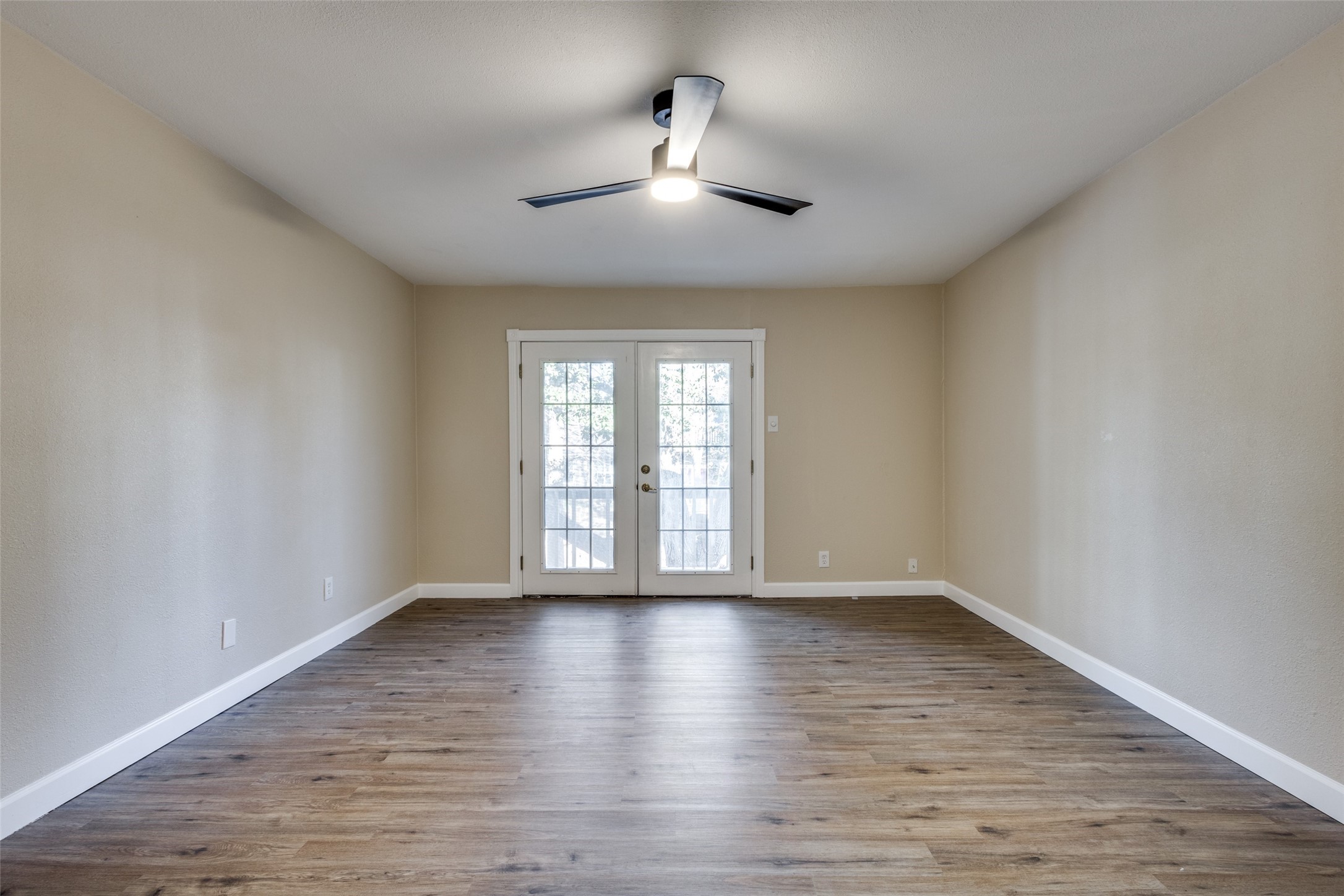 2967 Country Place Circle