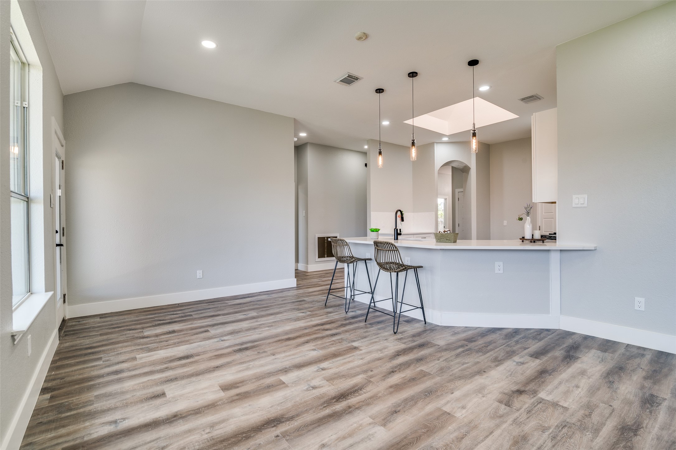 2520 Cantura Drive