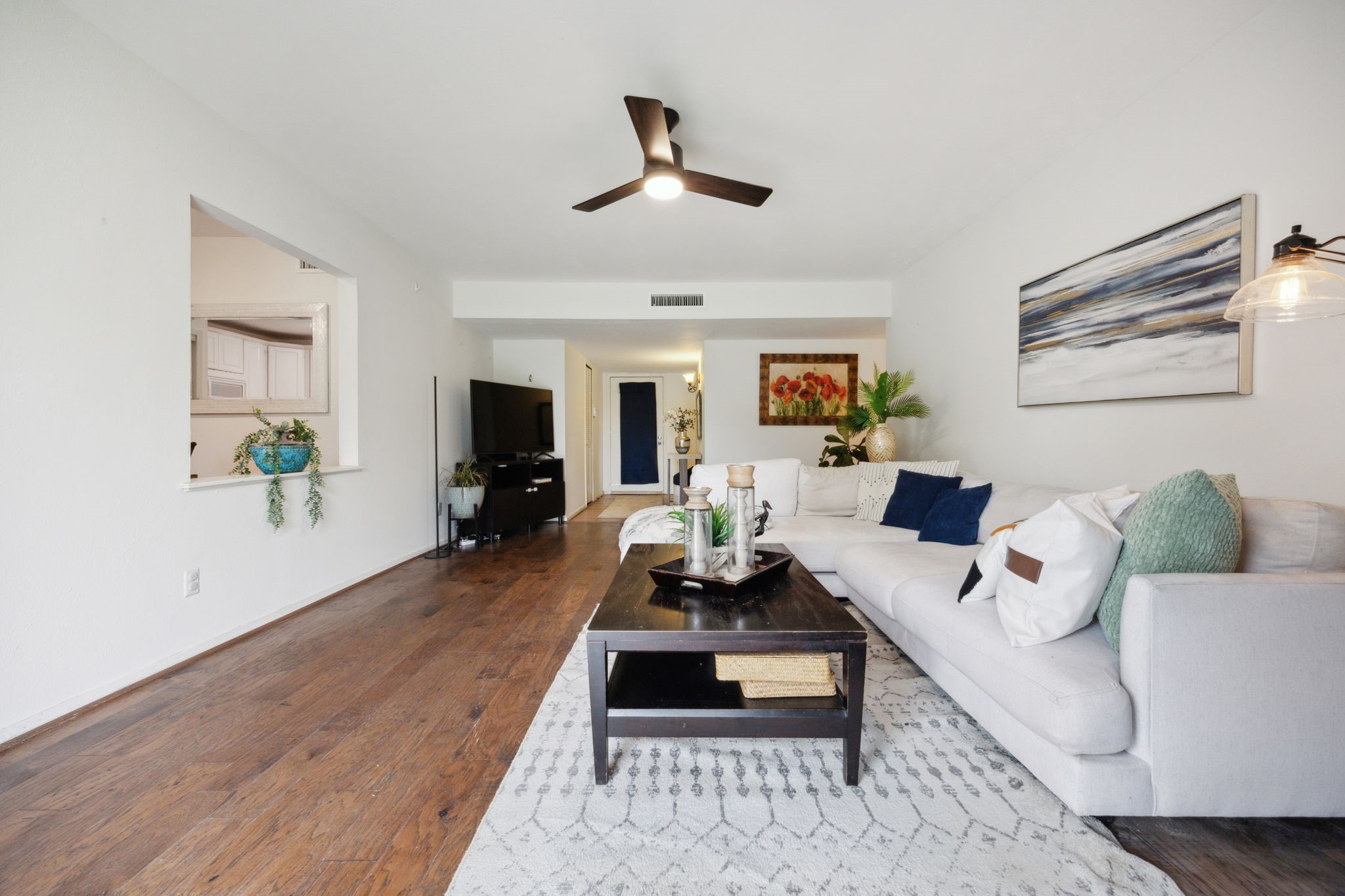 2915 Lockwood Drive