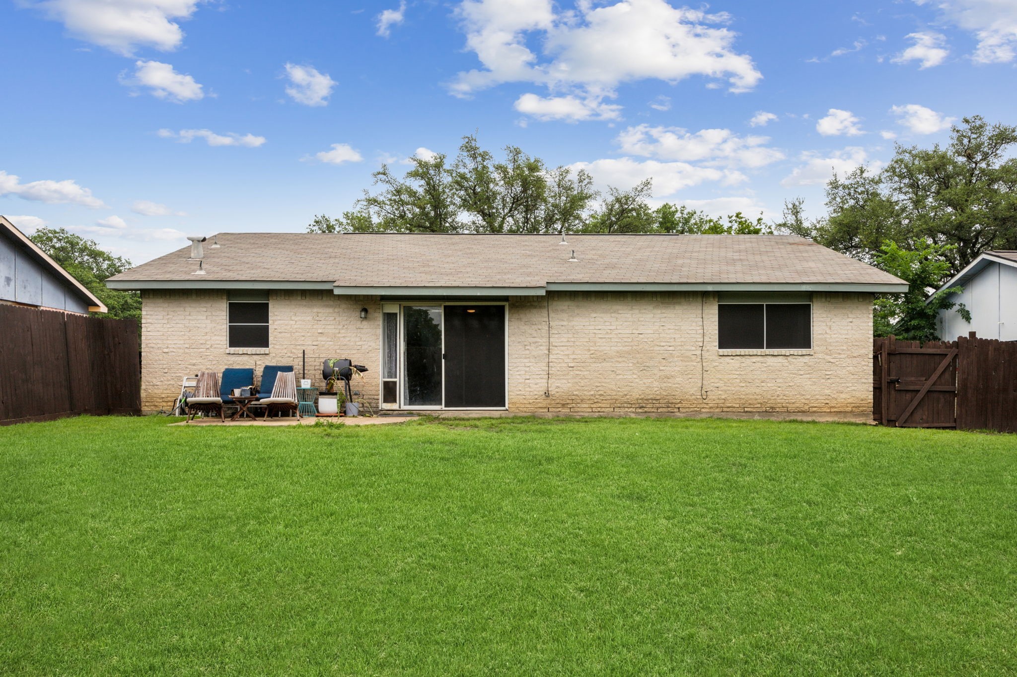 2915 Lockwood Drive