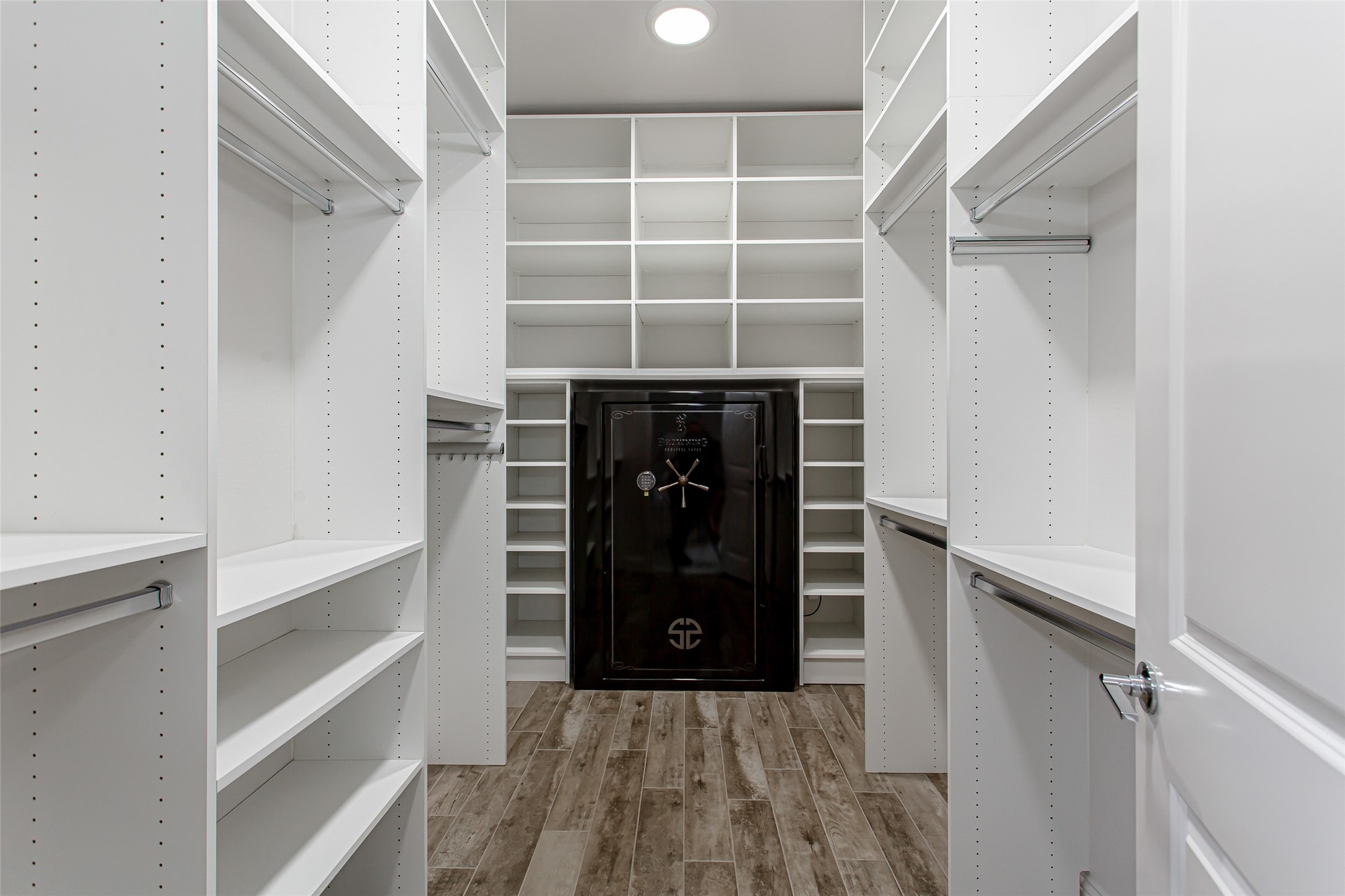 1714 Legendary Reef Way