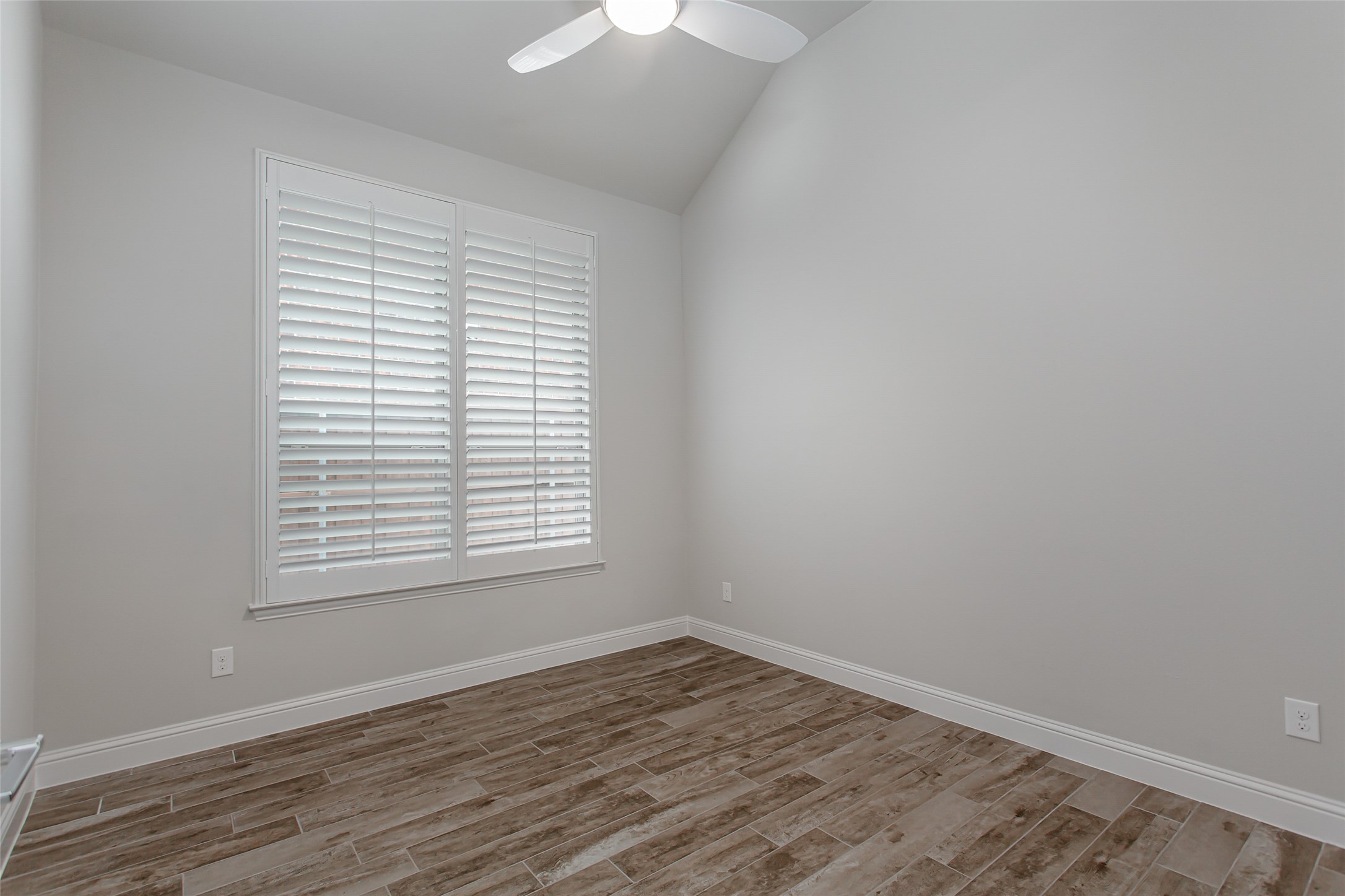 1714 Legendary Reef Way