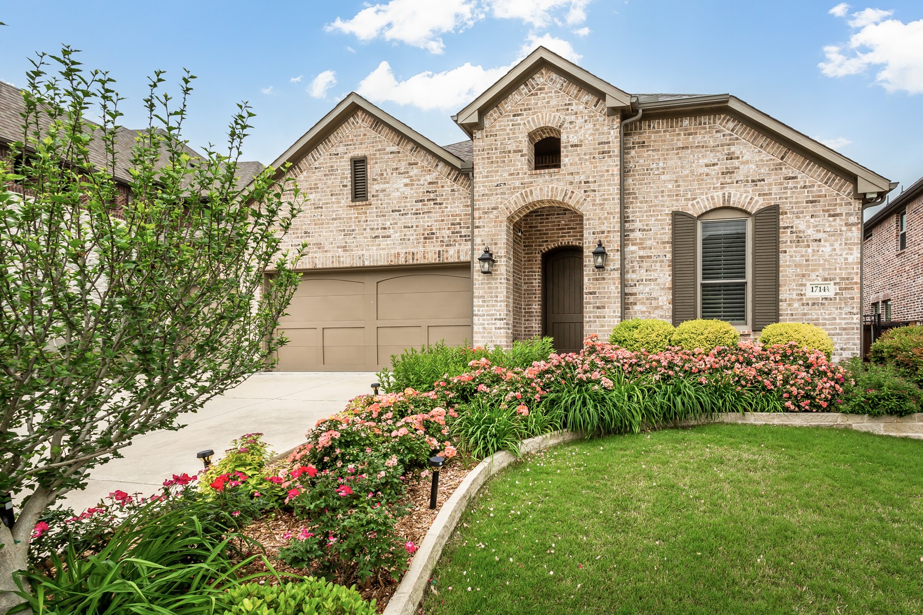 1714 Legendary Reef Way