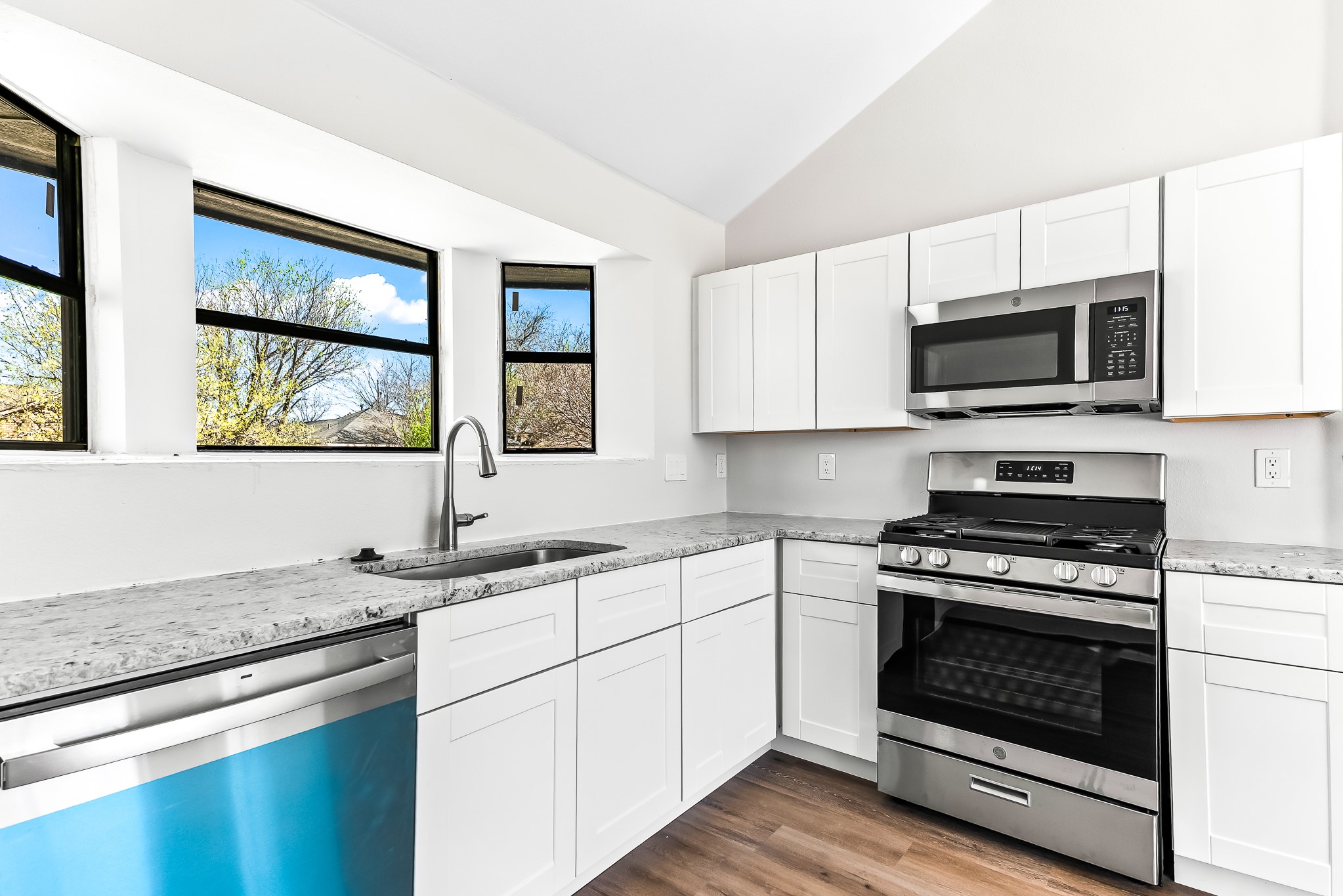 7918 Meadowlark Lane