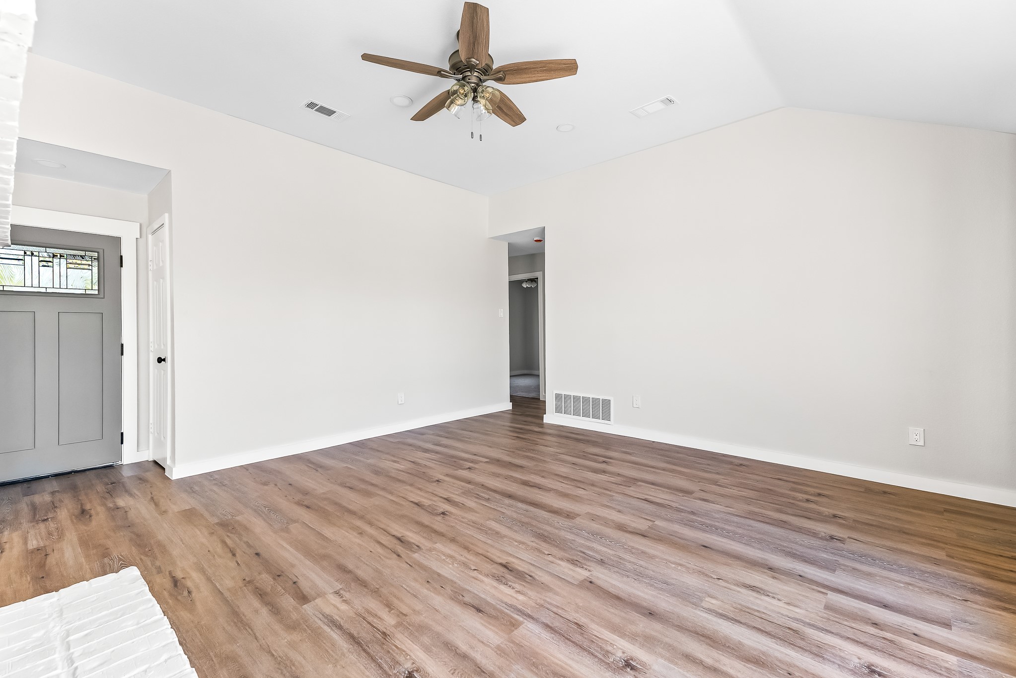 7918 Meadowlark Lane