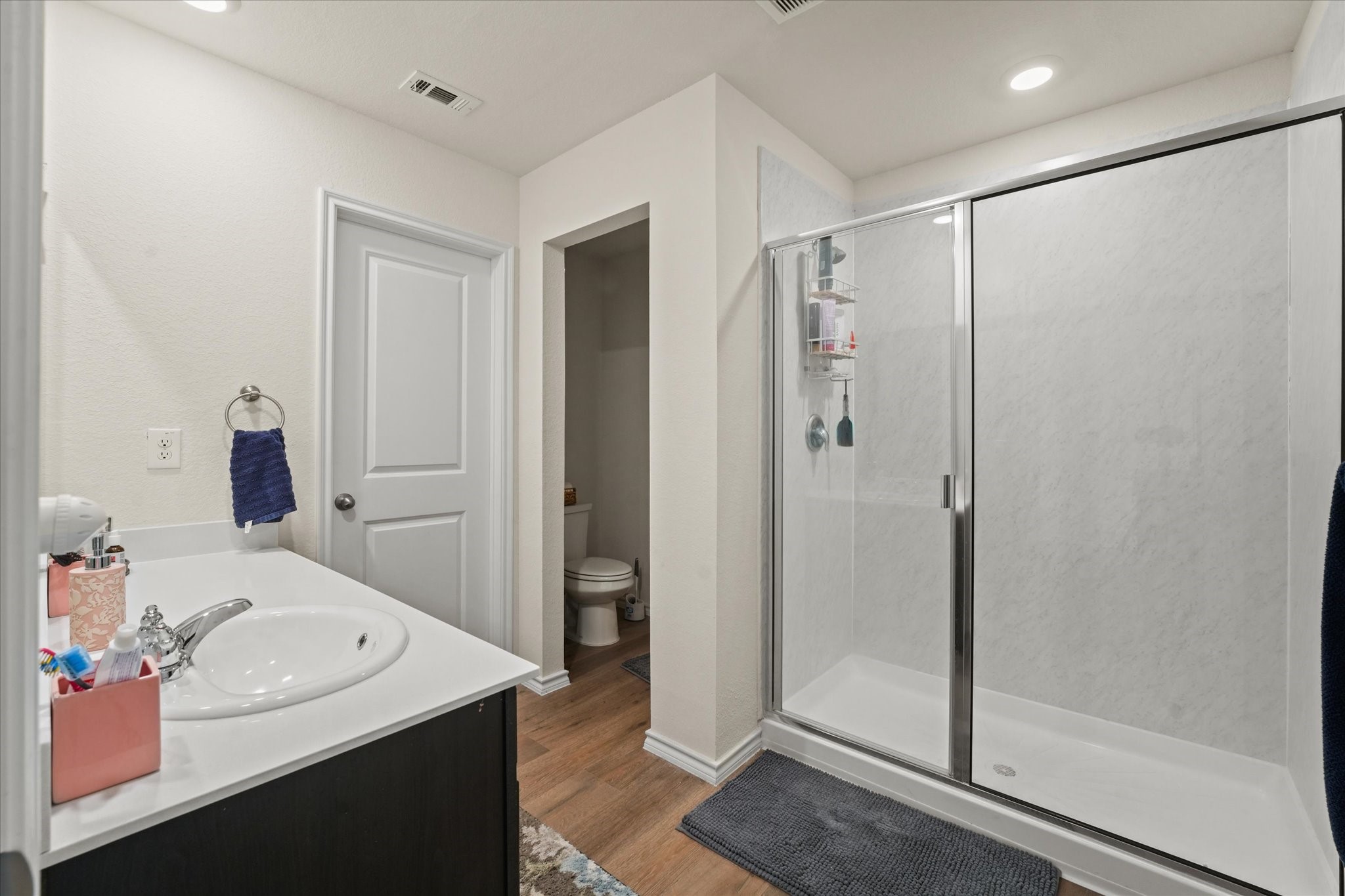 6520 Waterfall Lane