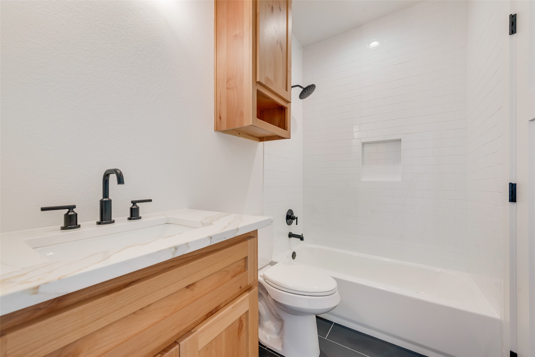 1001 Devoss Court