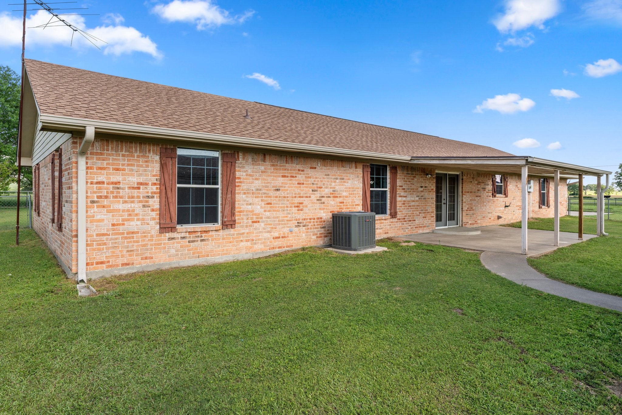 14203 County Road 2900