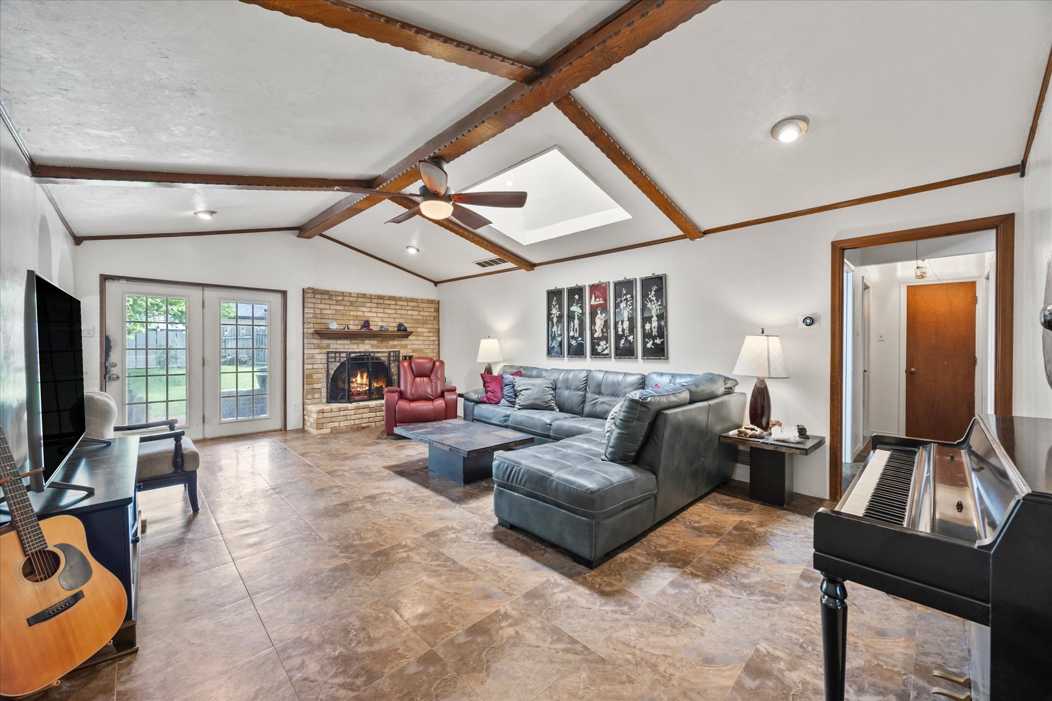 9008 Flicker Lane