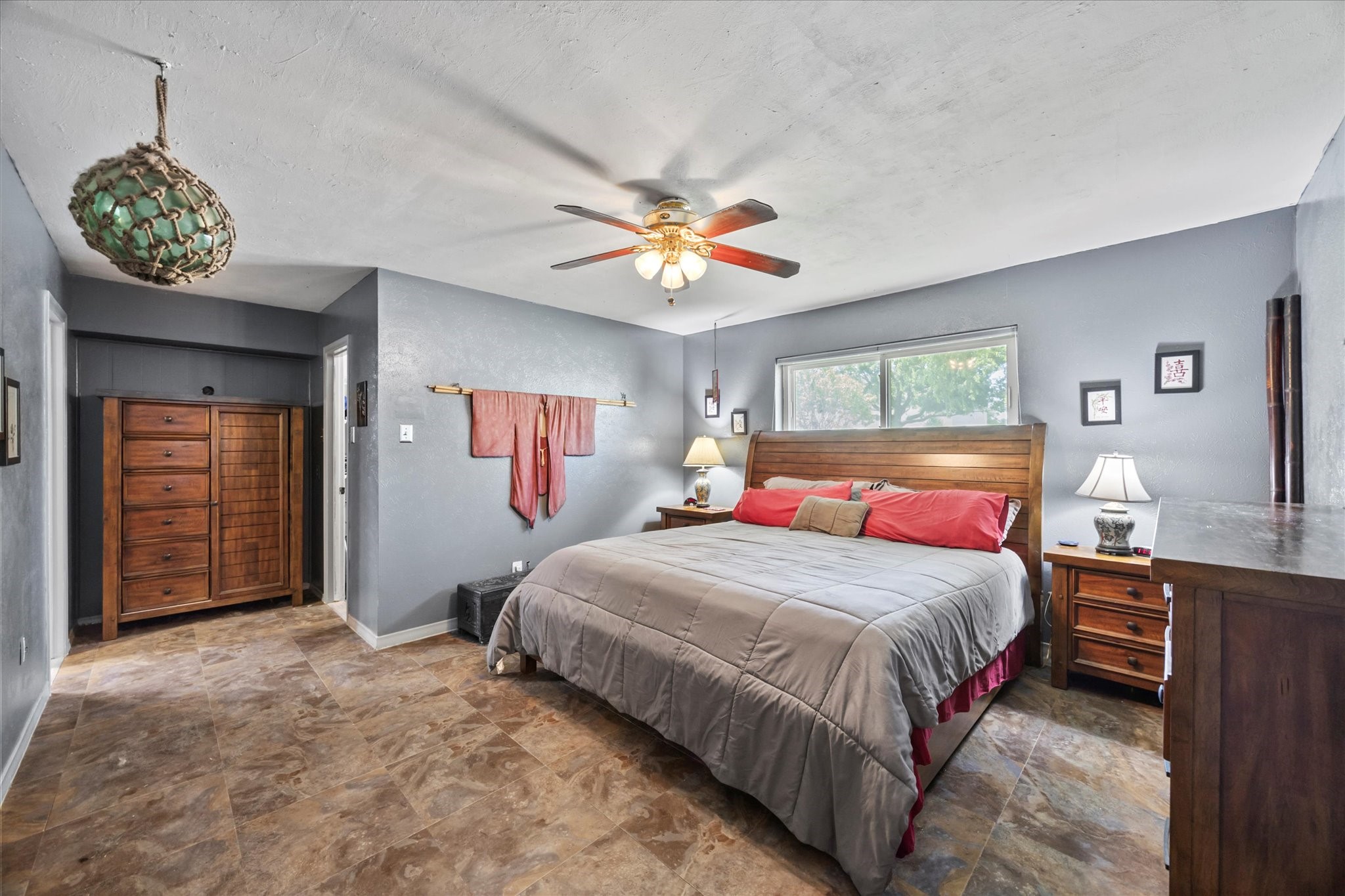 9008 Flicker Lane
