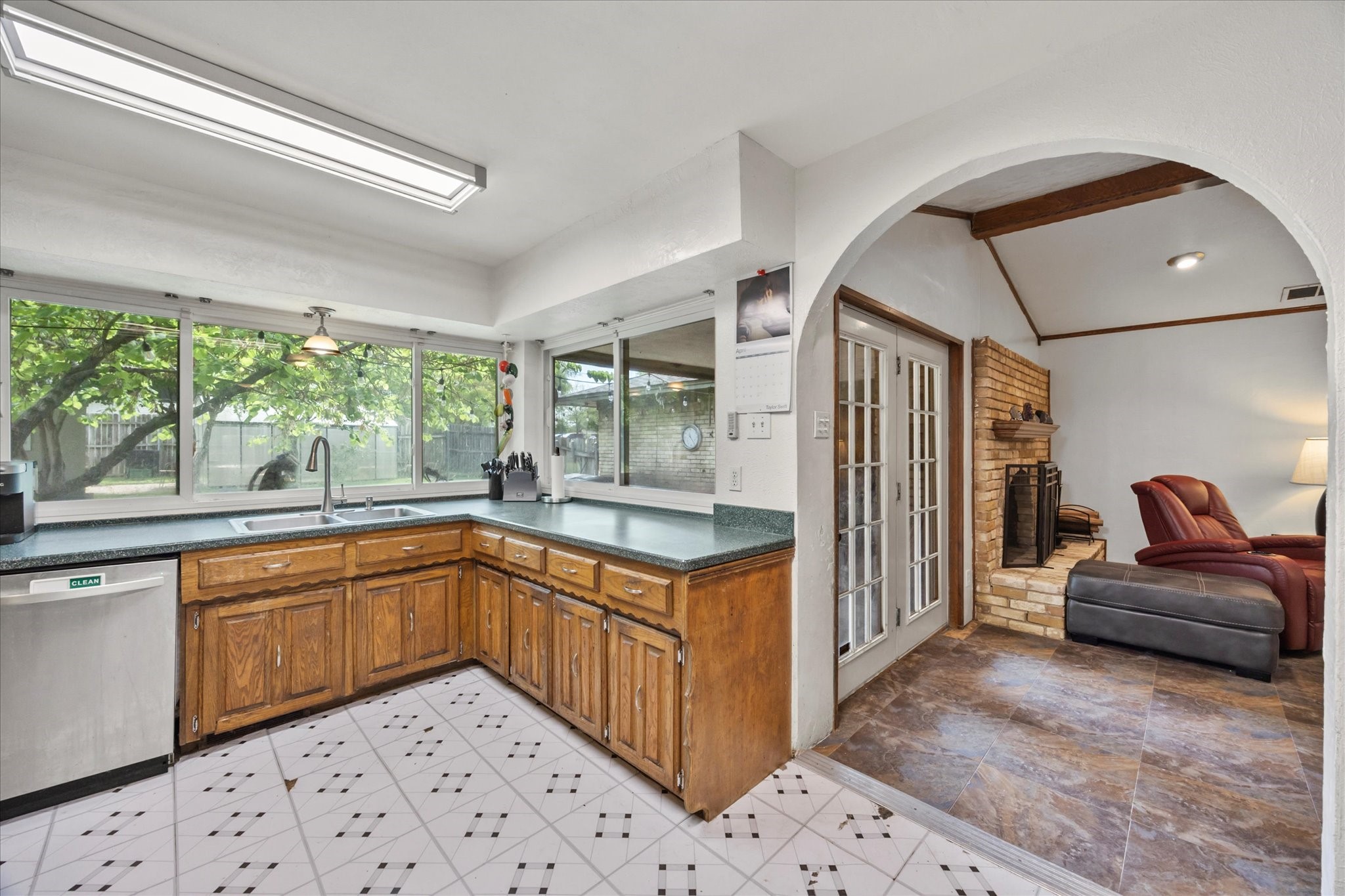 9008 Flicker Lane
