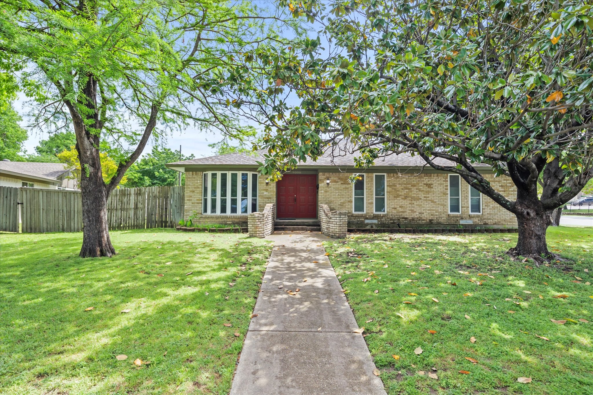 9008 Flicker Lane