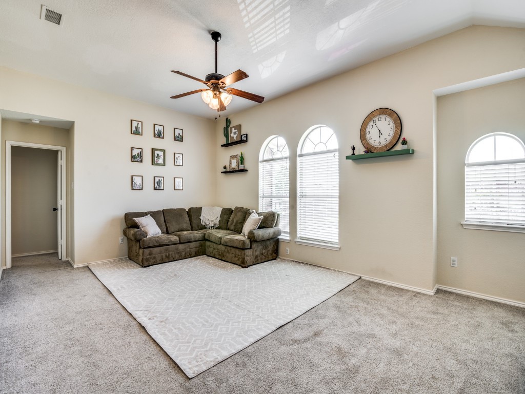 300 Aspenwood Trail
