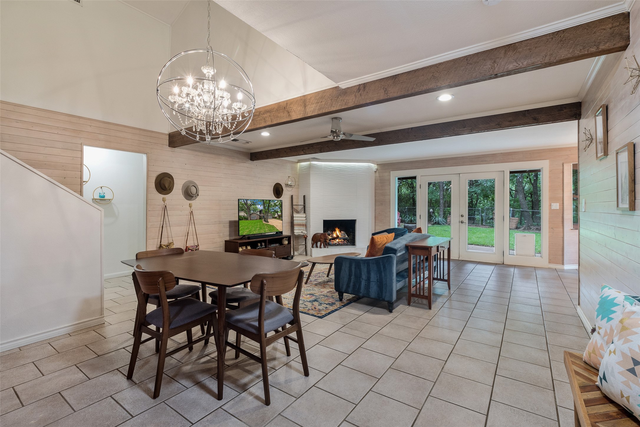 2012 S Meadow Way Circle